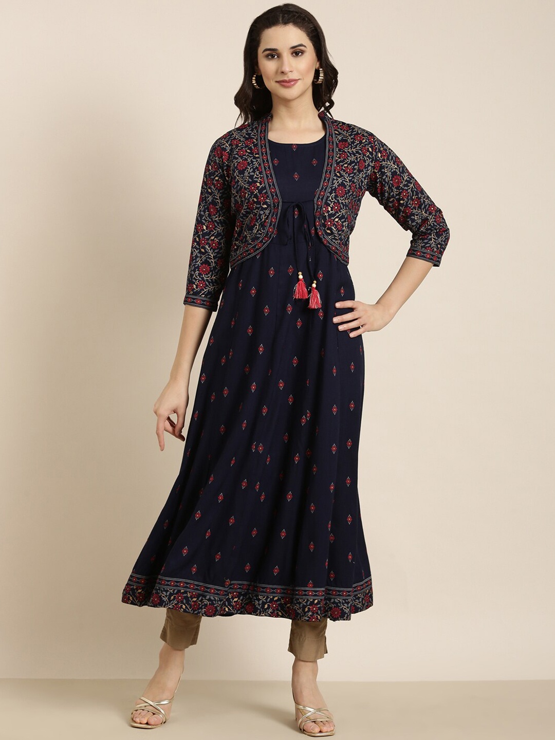 SHOWOFF Ethnic Motifs Printed Sequinned Cotton Anarkali Kurta With Overcoat, Navy blue
SHOWOFF Ethnic Motifs Printed Sequinned Cotton Anarkali Kurta With Overcoat, Navy blue