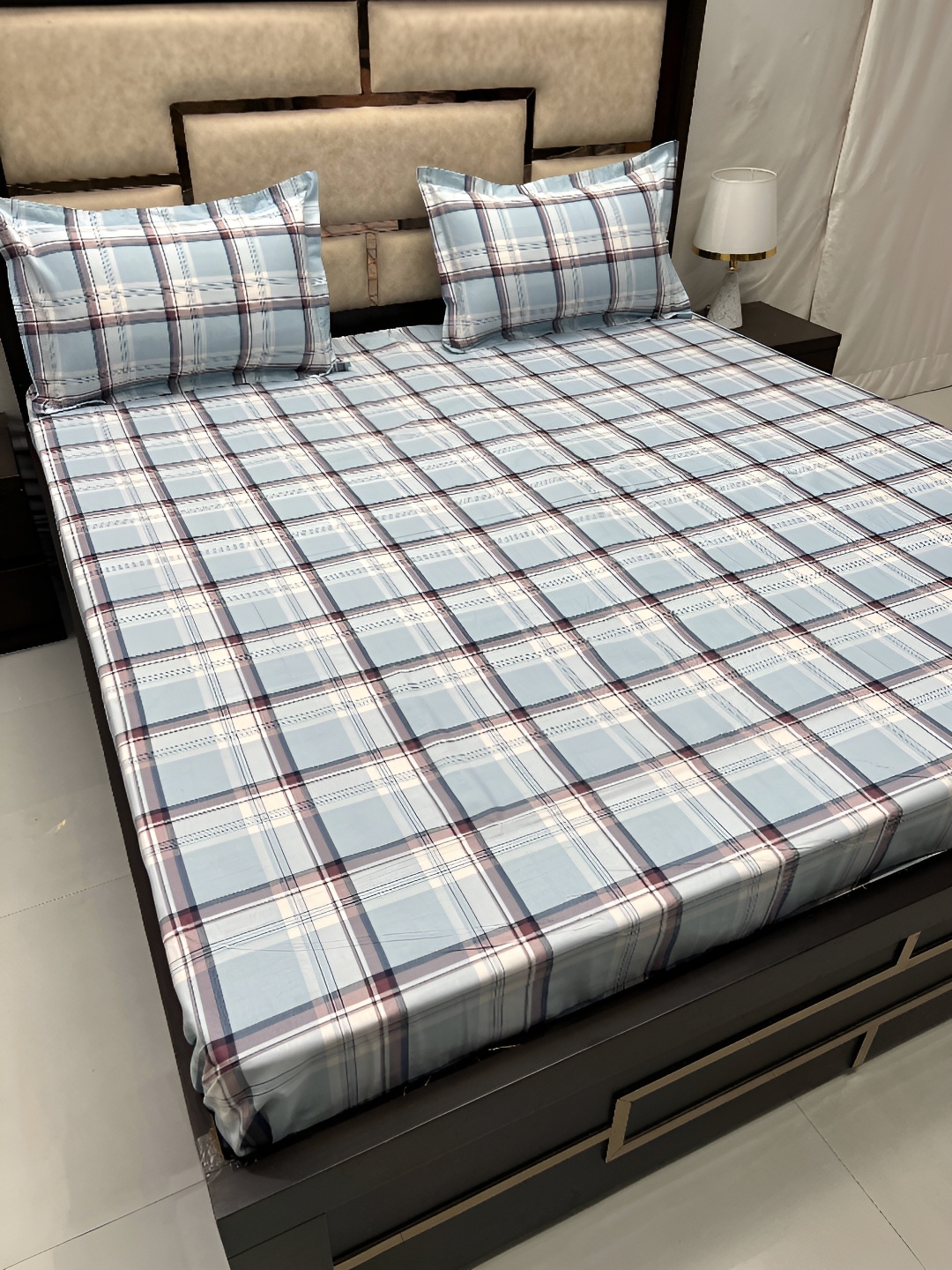 Pure Decor Blue & White Checked Pure Cotton 350 TC King Bedsheet with 2 Pillow Covers
Pure Decor Blue & White Checked Pure Cotton 350 TC King Bedsheet with 2 Pillow Covers