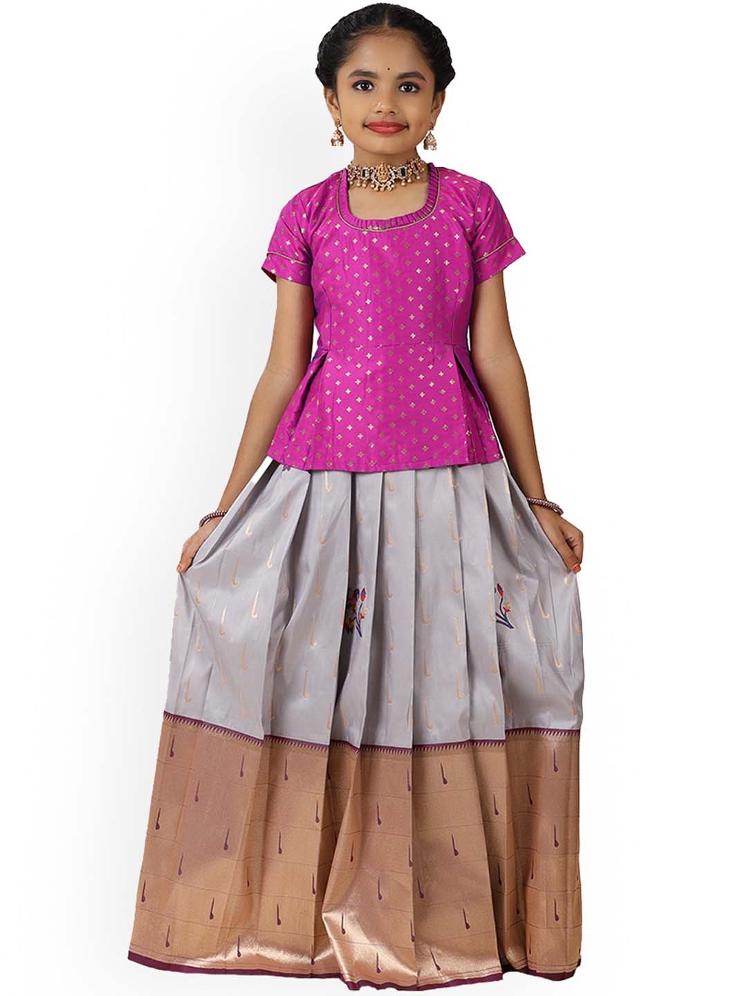 SHIVANGI clothing Girls Woven Design Square Neck Silk Ready to Wear Lehenga Choli, Purple
SHIVANGI clothing Girls Woven Design Square Neck Silk Ready to Wear Lehenga Choli, Purple