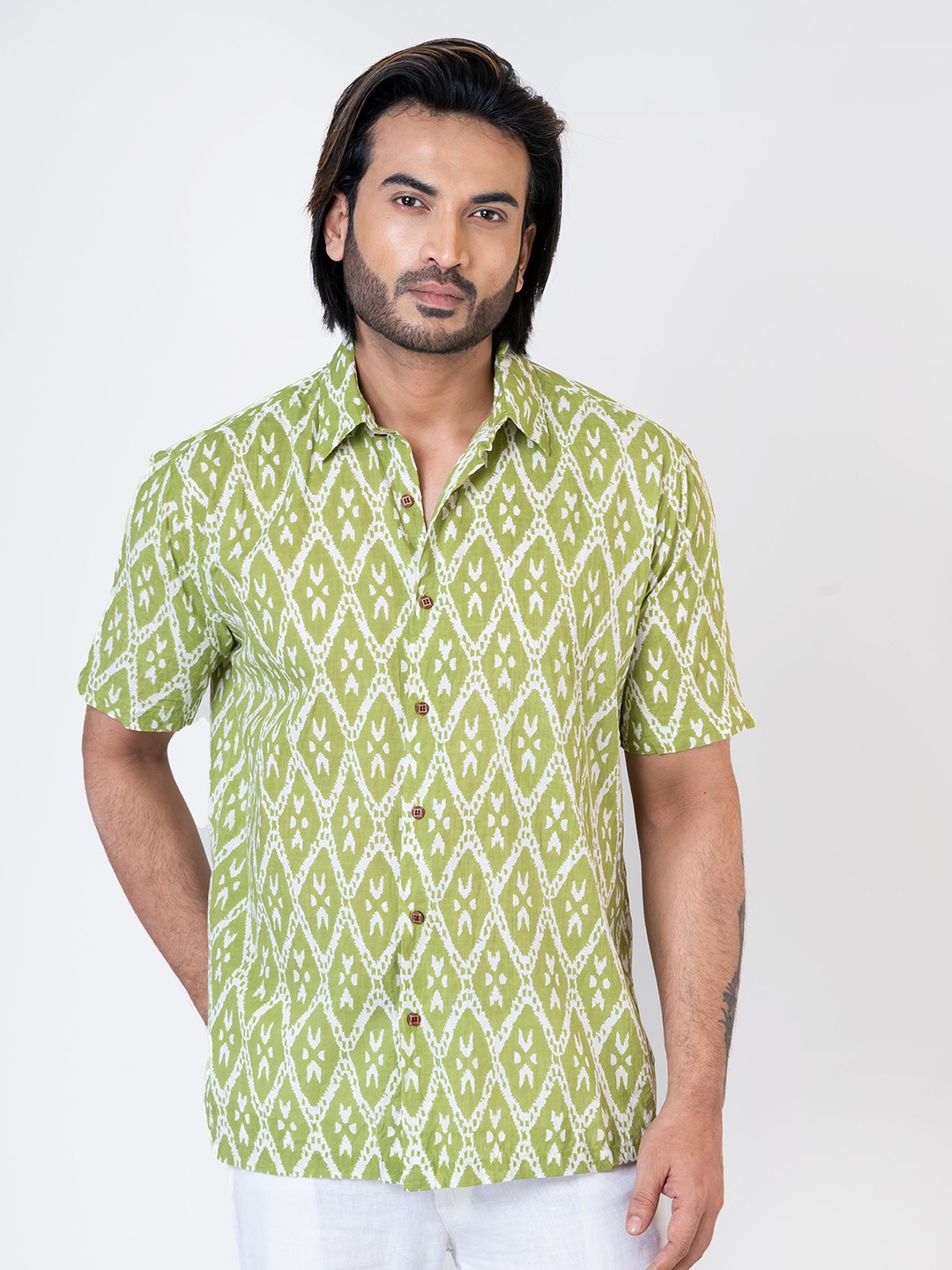 Kartikeya Jaipur Relaxed Geometric Printed Cotton Spread Collar Curved Casual Shirt, Lime green
Kartikeya Jaipur Relaxed Geometric Printed Cotton Spread Collar Curved Casual Shirt, Lime green