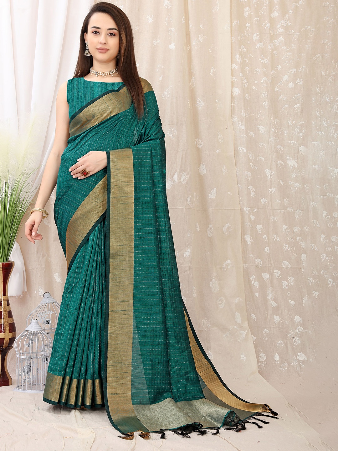 V3 FASHION STUDIO Striped Woven Design Zari Pure Silk Banarasi Saree With Tassels, Teal
V3 FASHION STUDIO Striped Woven Design Zari Pure Silk Banarasi Saree With Tassels, Teal