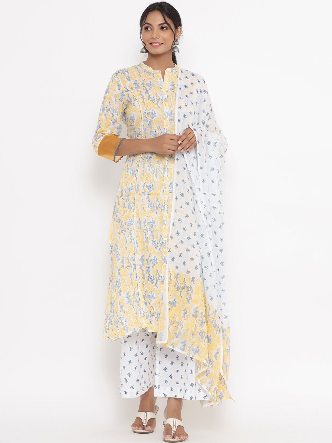 mirari Women Floral Printed Regular Pure Cotton Kurta with Palazzos & With Dupatta, Yellow
mirari Women Floral Printed Regular Pure Cotton Kurta with Palazzos & With Dupatta, Yellow