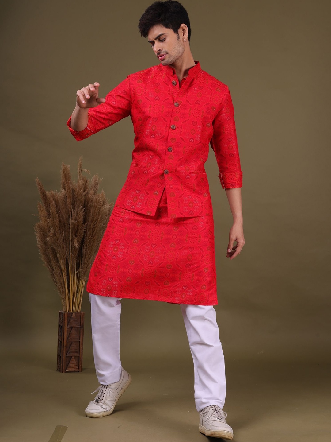 SHIWAM ETHNIX Ethnic Motifs Printed Mandarin Collar Straight Kurta With Pyjamas & Jacket, Red
SHIWAM ETHNIX Ethnic Motifs Printed Mandarin Collar Straight Kurta With Pyjamas & Jacket, Red