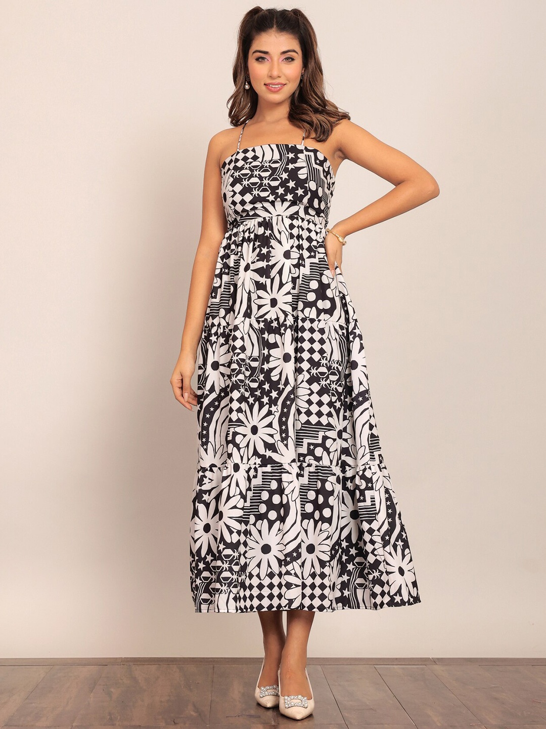 KAORI BY SHREYA AGARWAL Shoulder Straps Abstract Printed Georgette A-Line Midi Dress, Black
KAORI BY SHREYA AGARWAL Shoulder Straps Abstract Printed Georgette A-Line Midi Dress, Black