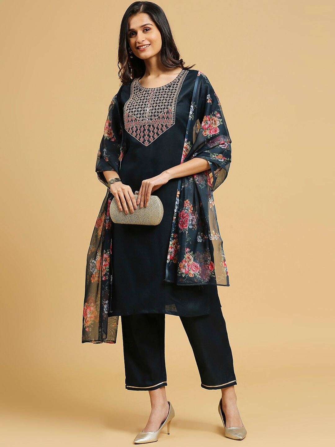 Anouk Navy Blue Ethnic Motifs Embroidered Pure Cotton Kurta & Trousers With Dupatta
Anouk Navy Blue Ethnic Motifs Embroidered Pure Cotton Kurta & Trousers With Dupatta