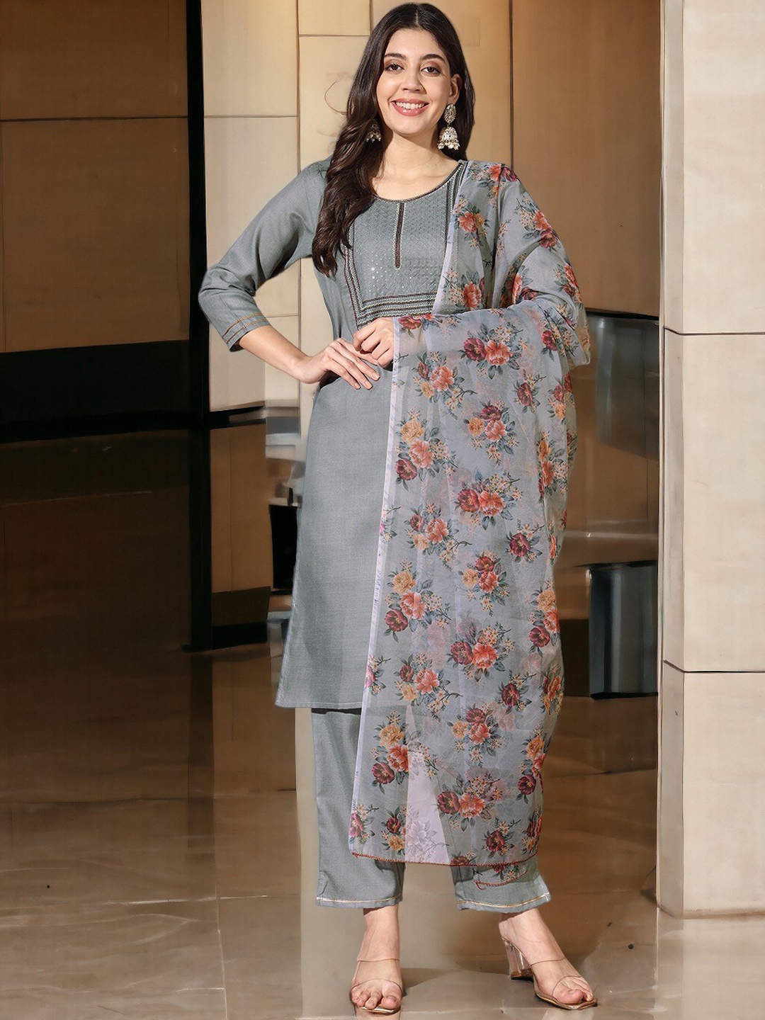 MORLY Ethnic Motifs Embroidered Regular Sequinned Kurta with Trousers & Dupatta, Grey
MORLY Ethnic Motifs Embroidered Regular Sequinned Kurta with Trousers & Dupatta, Grey