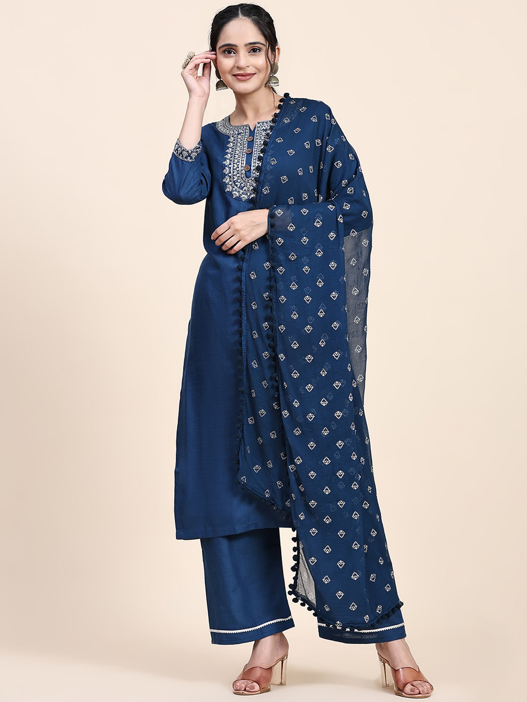 CaniBani Ethnic Motifs Yoke Design Regular Pure Cotton Kurta with Palazzos & Dupatta, Blue
CaniBani Ethnic Motifs Yoke Design Regular Pure Cotton Kurta with Palazzos & Dupatta, Blue