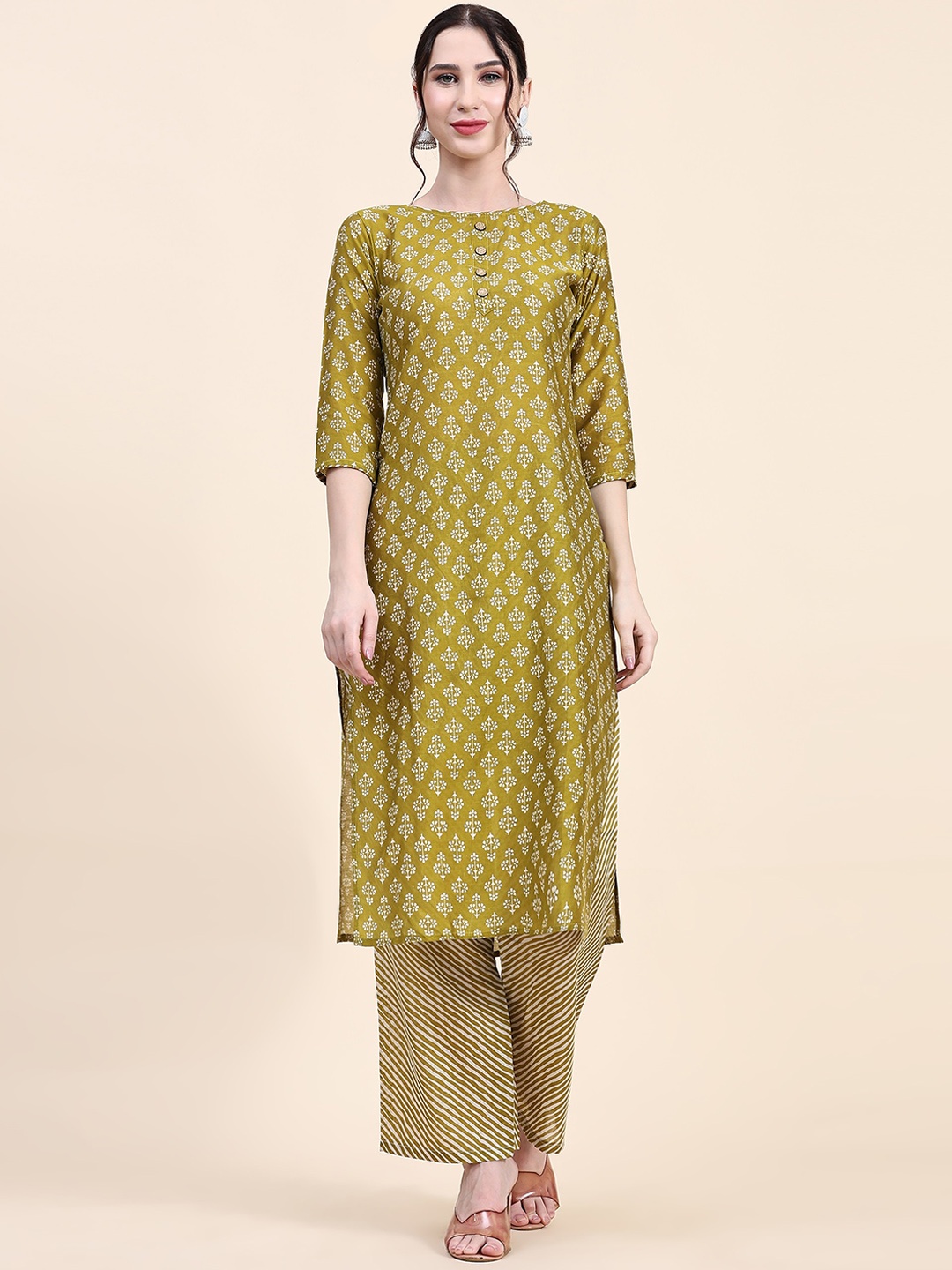 CaniBani Ethnic Motifs Printed Regular Thread Work Pure Cotton Kurta with Palazzos, Green
CaniBani Ethnic Motifs Printed Regular Thread Work Pure Cotton Kurta with Palazzos, Green