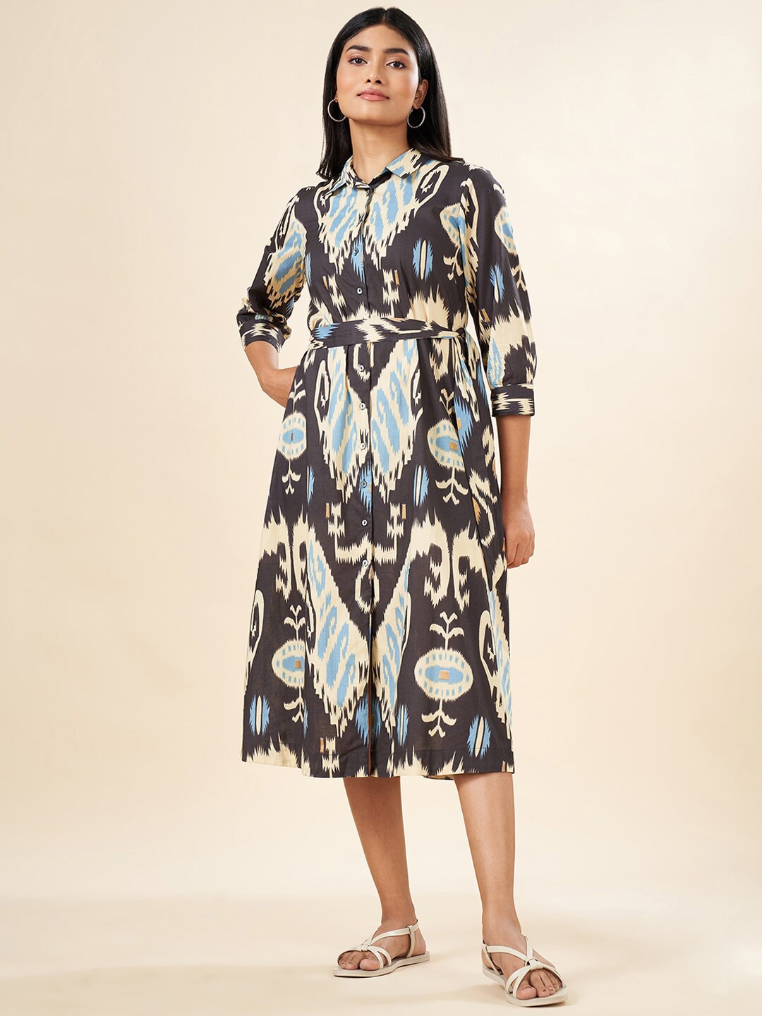 AKKRITI BY PANTALOONS Ethnic Motifs Printed Gathered Pure Cotton Shirt Midi Dress, Grey
AKKRITI BY PANTALOONS Ethnic Motifs Printed Gathered Pure Cotton Shirt Midi Dress, Grey