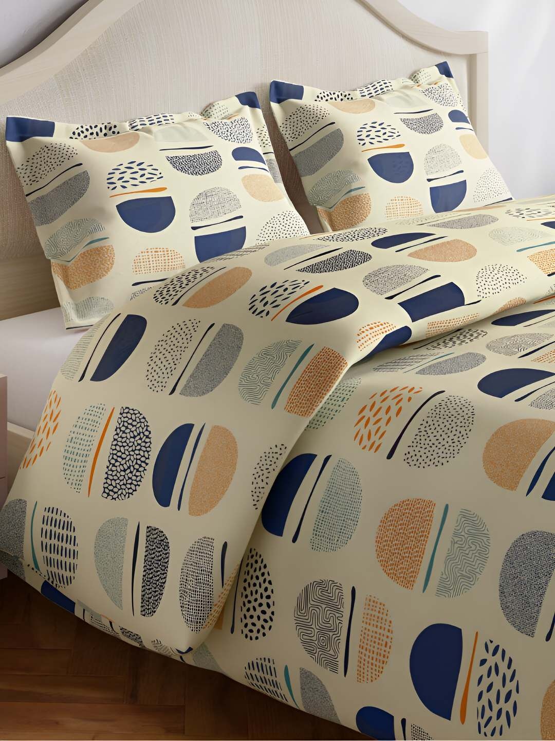 haus & kinder Cream-Coloured & Blue Geometric 144 TC King Bedsheet with 2 Pillow Covers
haus & kinder Cream-Coloured & Blue Geometric 144 TC King Bedsheet with 2 Pillow Covers