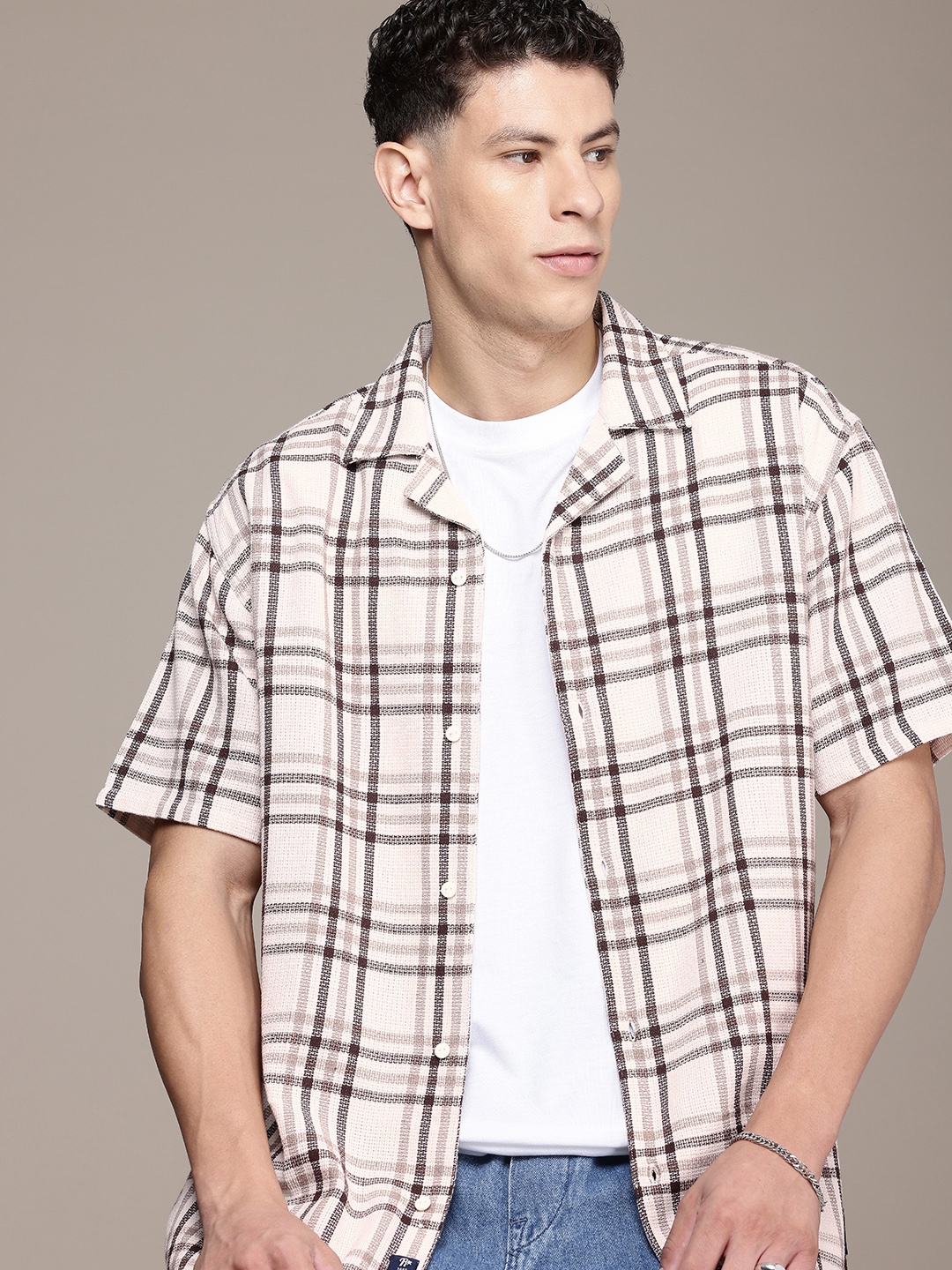 The Roadster Life Co. Pure Cotton Relaxed Fit Tartan Checks Opaque Casual Shirt, Off white
The Roadster Life Co. Pure Cotton Relaxed Fit Tartan Checks Opaque Casual Shirt, Off white