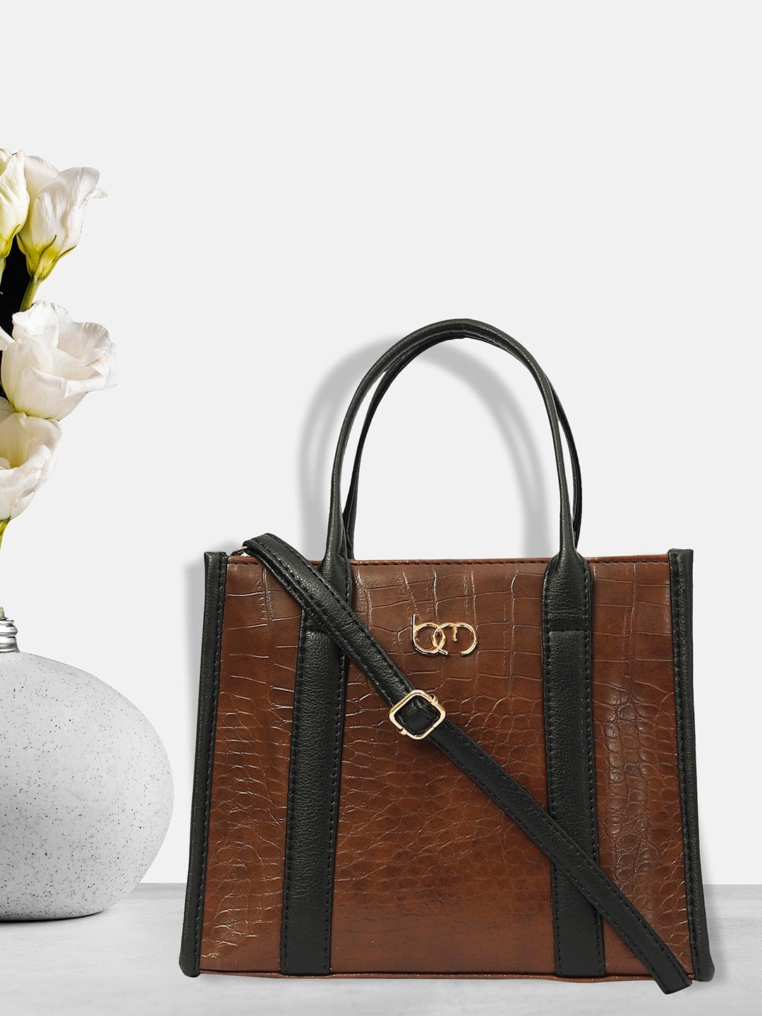 Bagsy Malone Colourblocked PU Oversized Structured Handheld Bag with Cut Work, Brown
Bagsy Malone Colourblocked PU Oversized Structured Handheld Bag with Cut Work, Brown