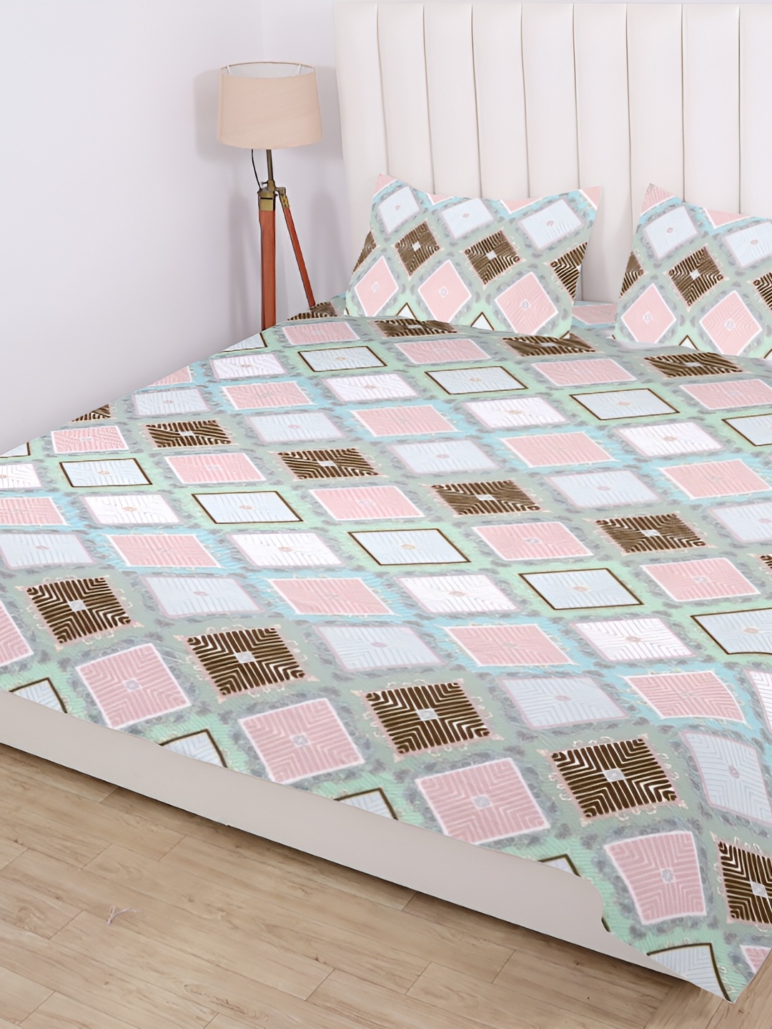 RD TREND Lime Green Geomettric Printed 210 TC Cotton King Bedsheet with 2 Pillow Covers
RD TREND Lime Green Geomettric Printed 210 TC Cotton King Bedsheet with 2 Pillow Covers