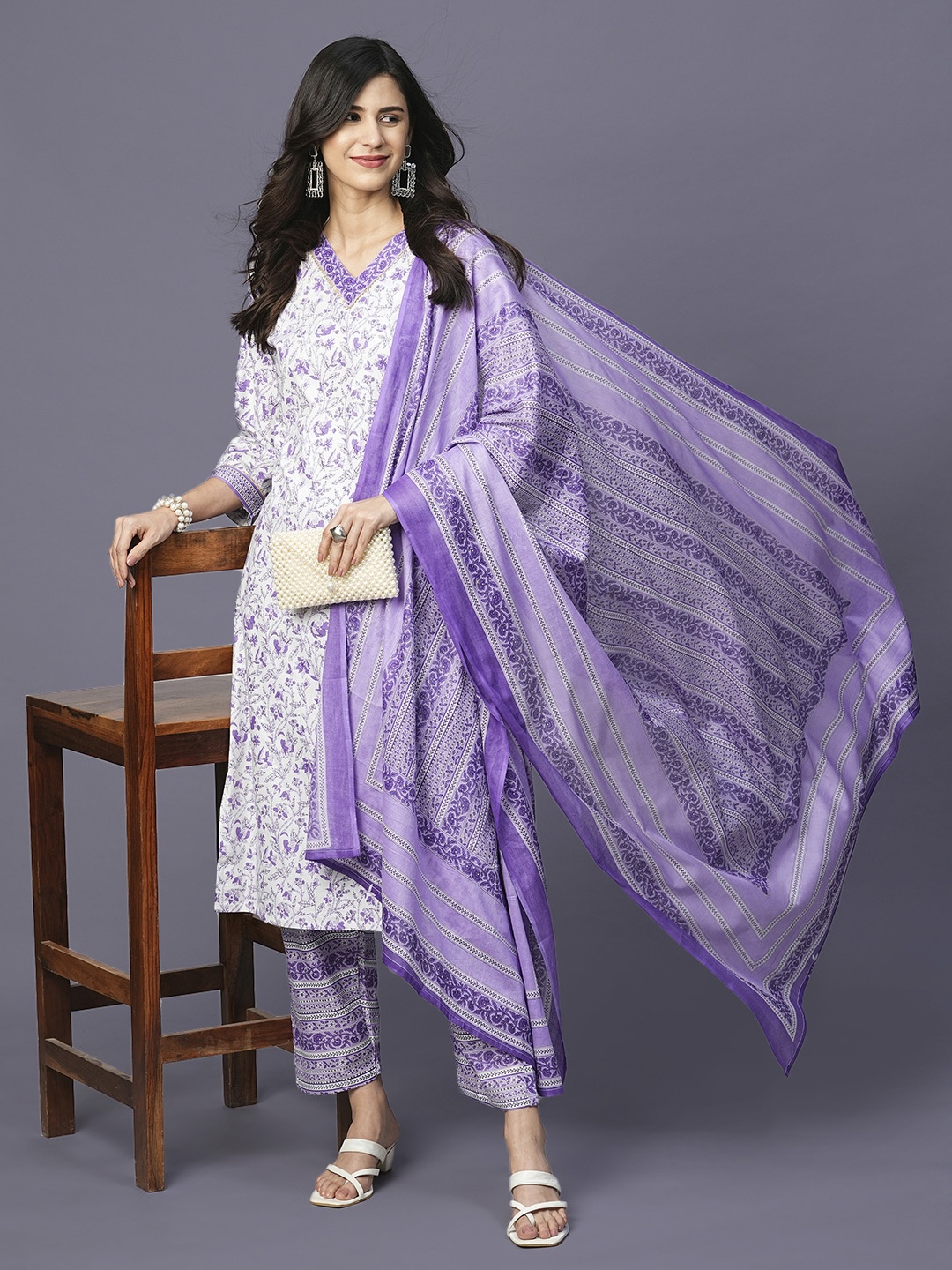 Kiana House Of Fashion Floral Printed V-Neck Gotta Patti Pure Cotton Straight Kurta With Trouser & Dupatta, Lavender
Kiana House Of Fashion Floral Printed V-Neck Gotta Patti Pure Cotton Straight Kurta With Trouser & Dupatta, Lavender