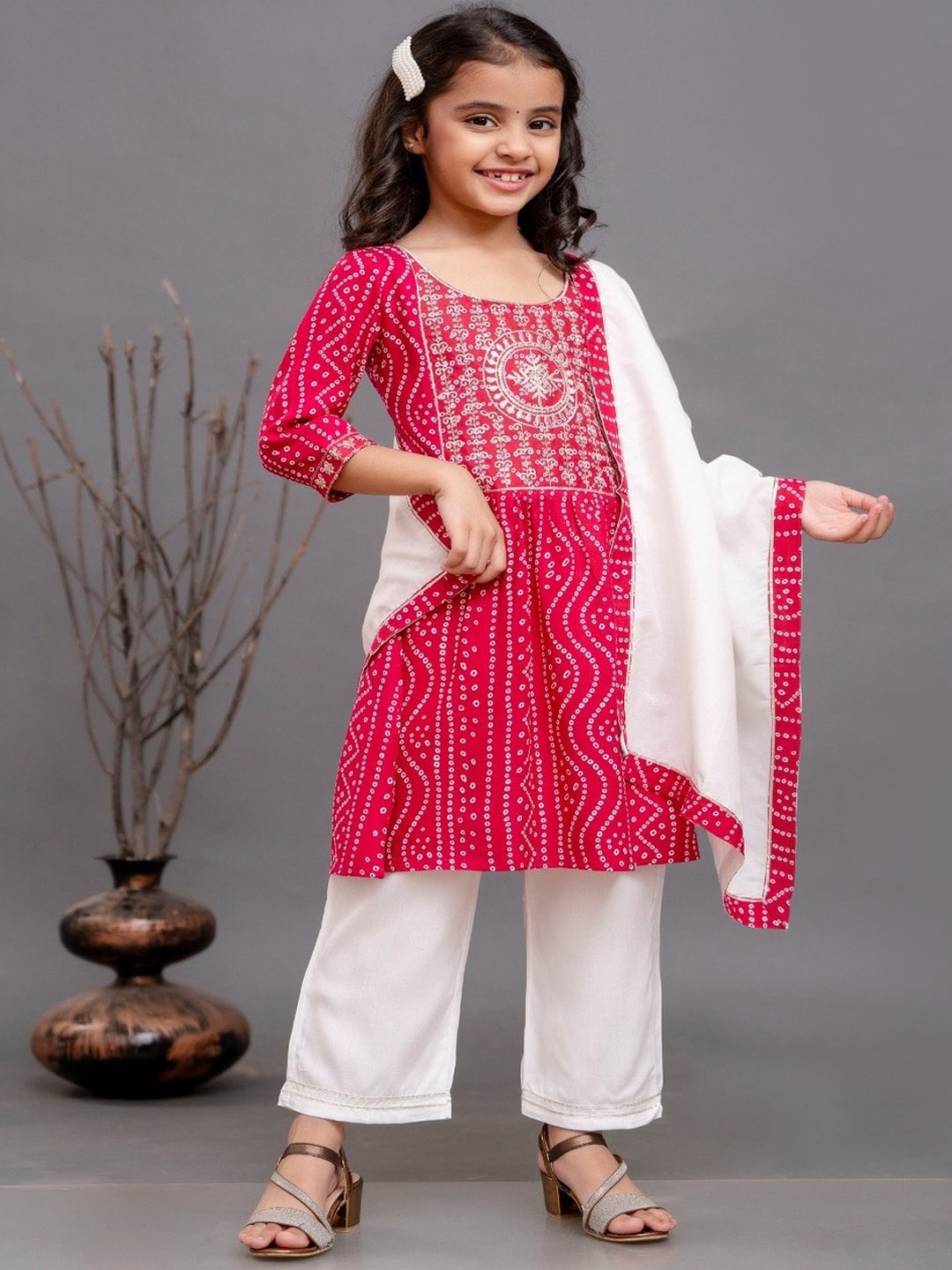 BAESD Girls Bandhani Printed Sequinned A-Line Kurta with Trousers & With Dupatta, Red
BAESD Girls Bandhani Printed Sequinned A-Line Kurta with Trousers & With Dupatta, Red
