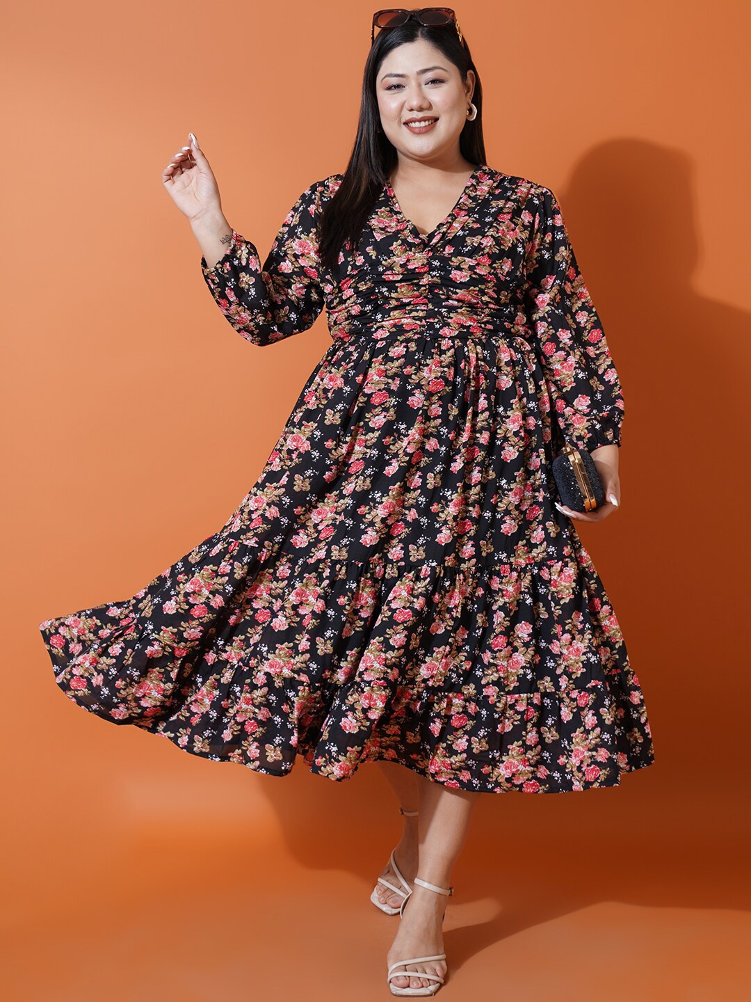 U&F Beyond Plus Size Floral Printed Puffed Sleeves Georgette Fit & Flare Midi Dress, Black
U&F Beyond Plus Size Floral Printed Puffed Sleeves Georgette Fit & Flare Midi Dress, Black