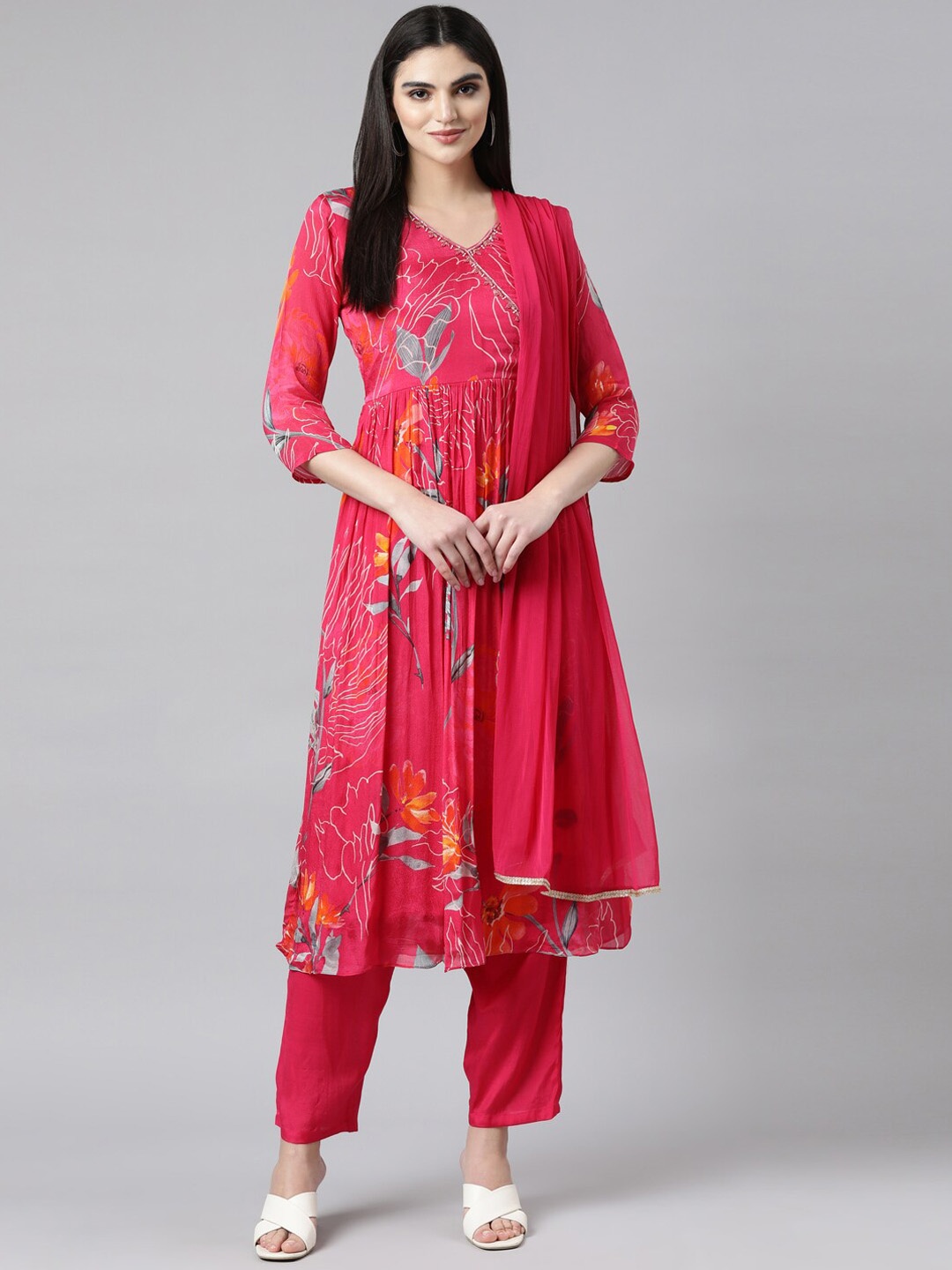 Neerus Floral Printed Pleated Beads and Stones Anarkali Kurta with Trousers & With Dupatta, Pink
Neerus Floral Printed Pleated Beads and Stones Anarkali Kurta with Trousers & With Dupatta, Pink