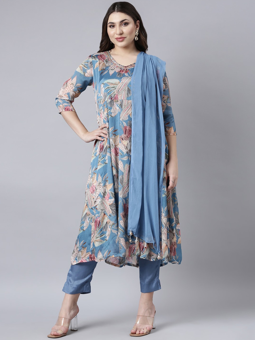 Neerus Women Floral Printed Regular Aari Work Silk Chiffon Kurta with Trousers & With Dupatta, Blue
Neerus Women Floral Printed Regular Aari Work Silk Chiffon Kurta with Trousers & With Dupatta, Blue