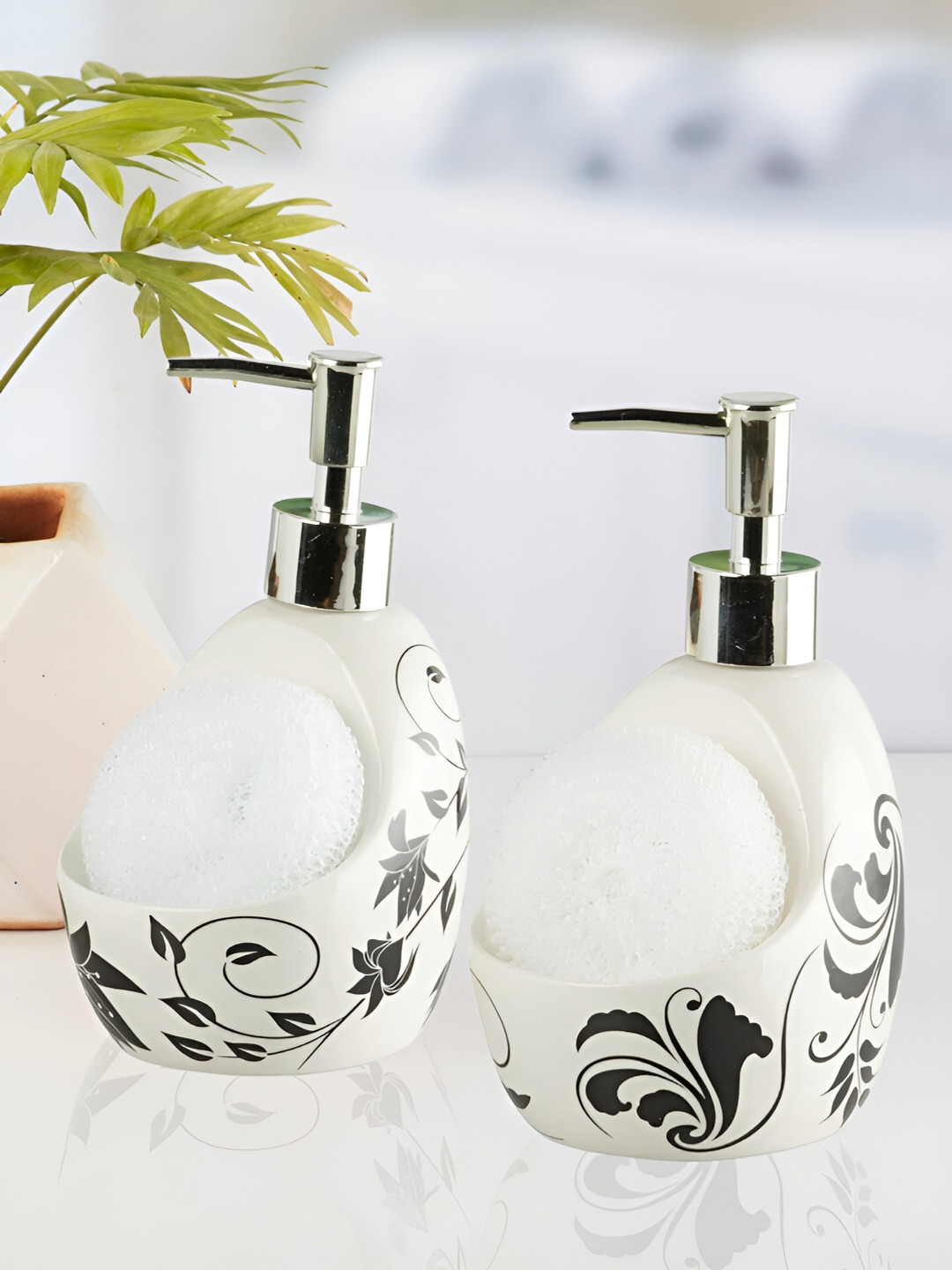 Kookee 2 Pieces White Abstract Ceramic Soap Dispenser
Kookee 2 Pieces White Abstract Ceramic Soap Dispenser