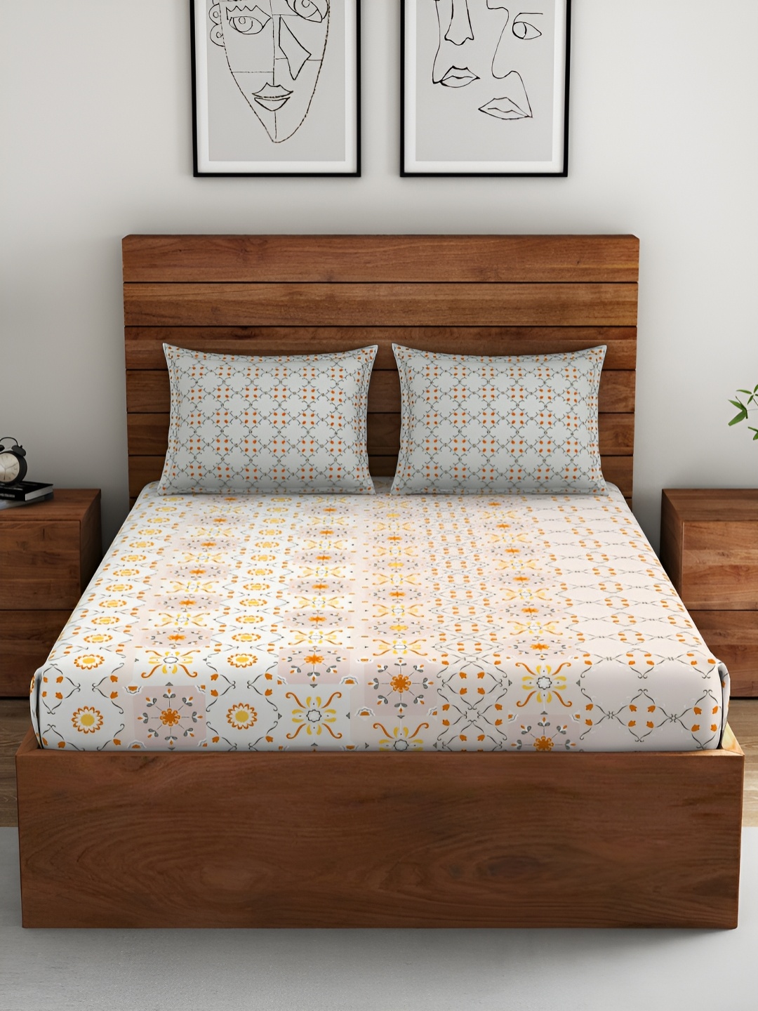 SPACES Morroccan Pink & Cream Floral Cotton 130 TC King Bedsheet With 2 Pillow Covers
SPACES Morroccan Pink & Cream Floral Cotton 130 TC King Bedsheet With 2 Pillow Covers