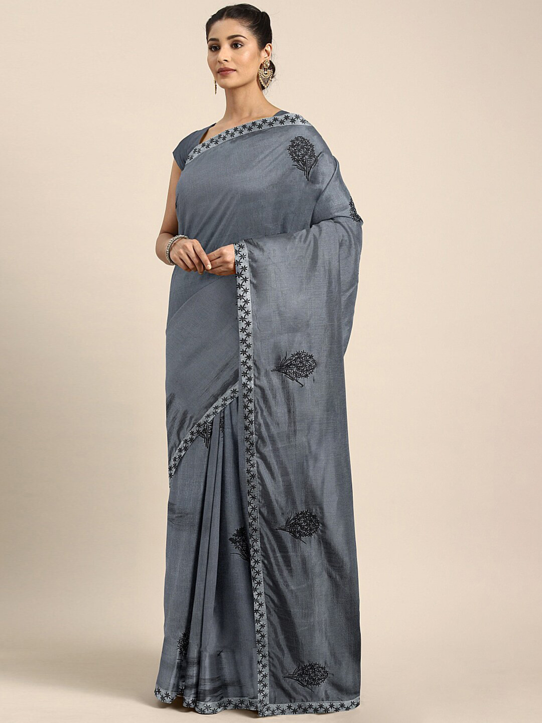 KALINI Ethnic Motifs Embroidered Saree, Grey 
KALINI Ethnic Motifs Embroidered Saree, Grey