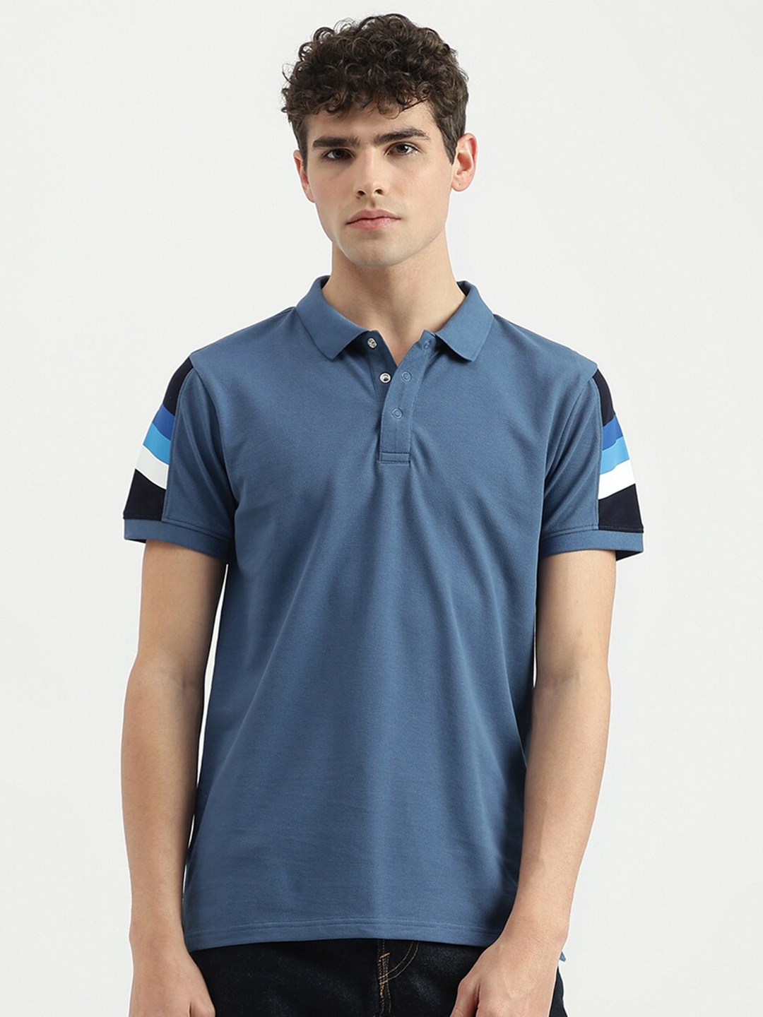United Colors of Benetton Short Sleeves Polo Collar Cotton Relaxed Fit T-shirt, Blue
United Colors of Benetton Short Sleeves Polo Collar Cotton Relaxed Fit T-shirt, Blue