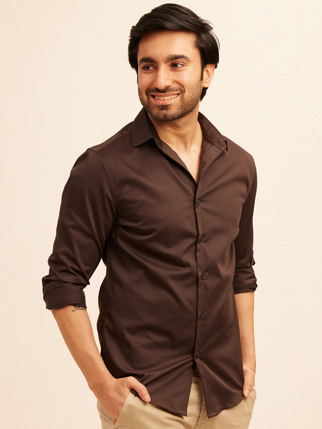 The Bleu Label Classic Cotton Spread Collar Roll-Up Sleeves Slim Fit Casual Shirt, Brown
The Bleu Label Classic Cotton Spread Collar Roll-Up Sleeves Slim Fit Casual Shirt, Brown