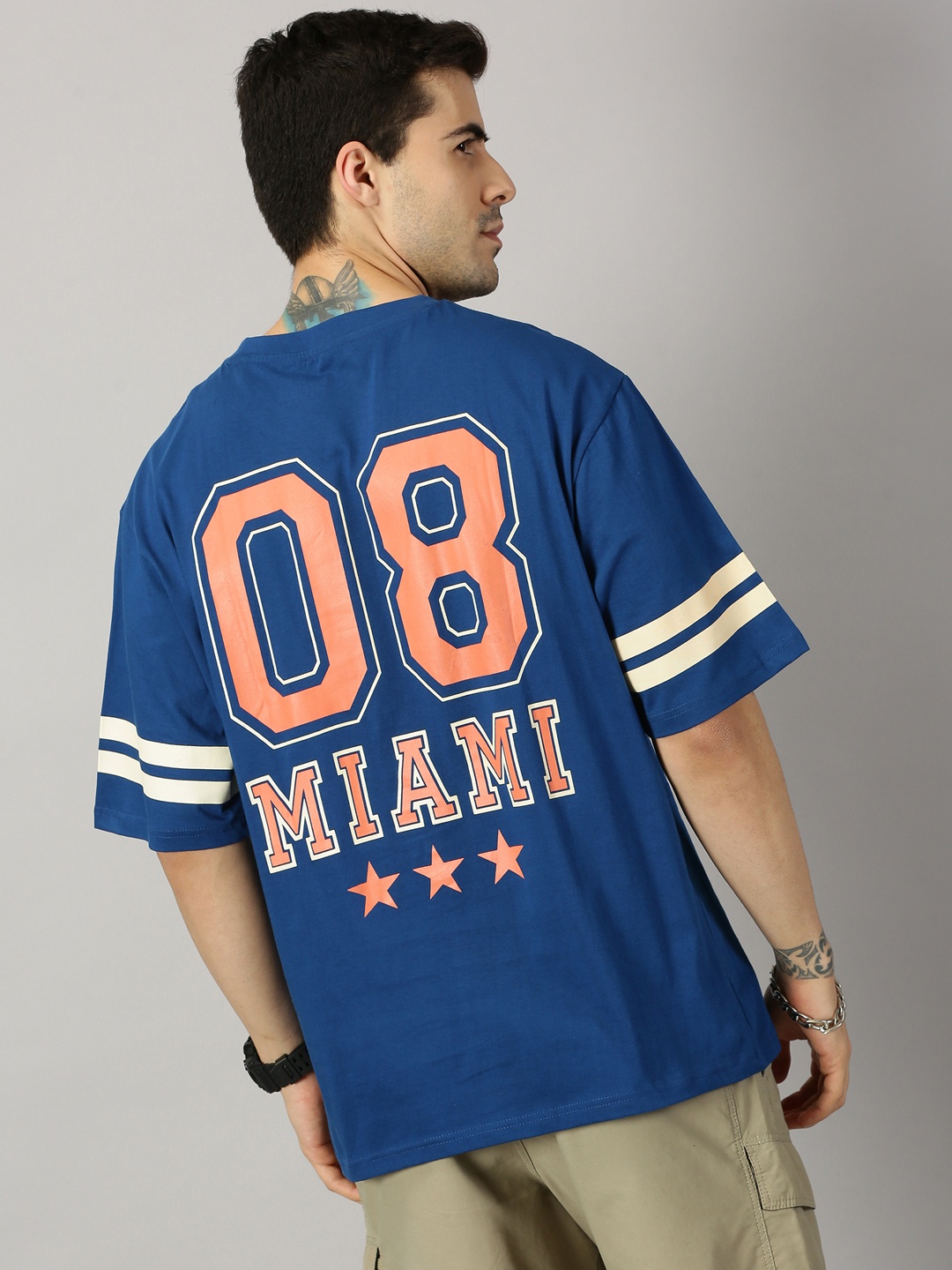 THE HOLLANDER Round Neck Typography Printed Cotton Drop-Shoulder Sleeves Oversized T-shirt, Blue
THE HOLLANDER Round Neck Typography Printed Cotton Drop-Shoulder Sleeves Oversized T-shirt, Blue