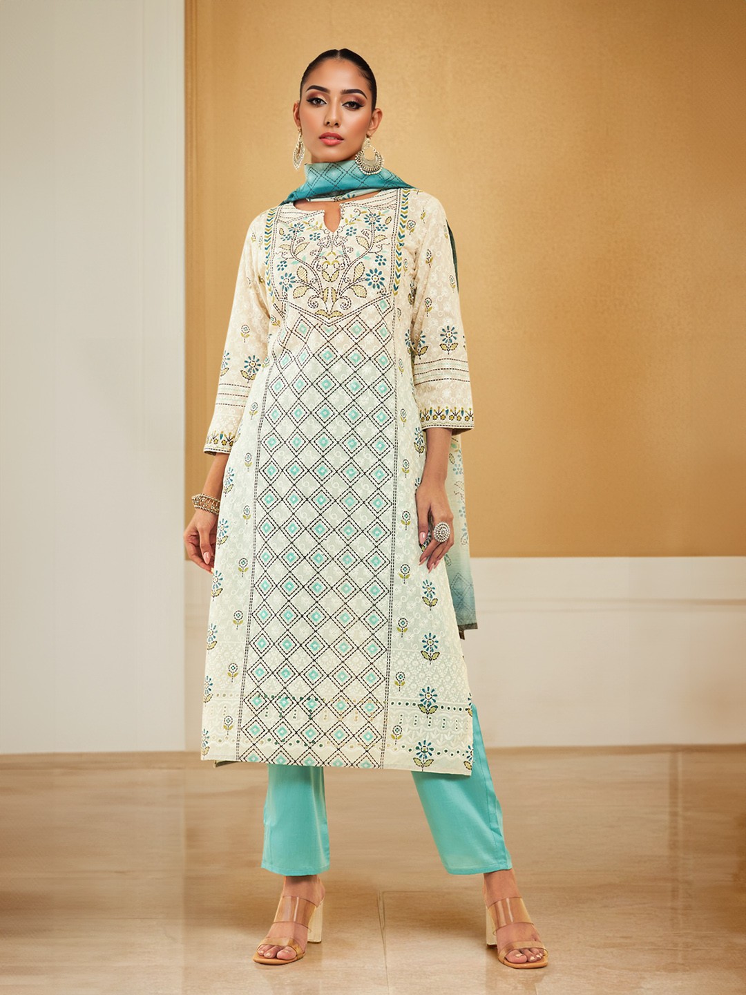 Soch Floral Embroidered Round Neck Three-Quarter Sleeves Thread Work Kurta Set, Cream
Soch Floral Embroidered Round Neck Three-Quarter Sleeves Thread Work Kurta Set, Cream