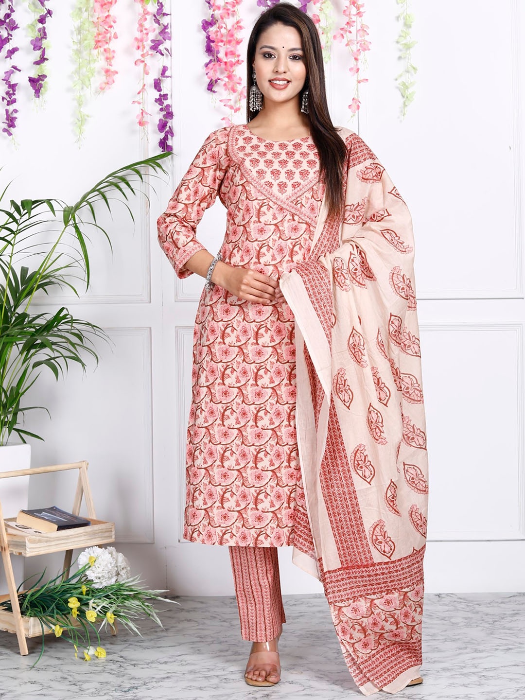 Swasti Floral Printed Sequinned Pure Cotton Straight Kurta With Trousers & Dupatta, Pink
Swasti Floral Printed Sequinned Pure Cotton Straight Kurta With Trousers & Dupatta, Pink