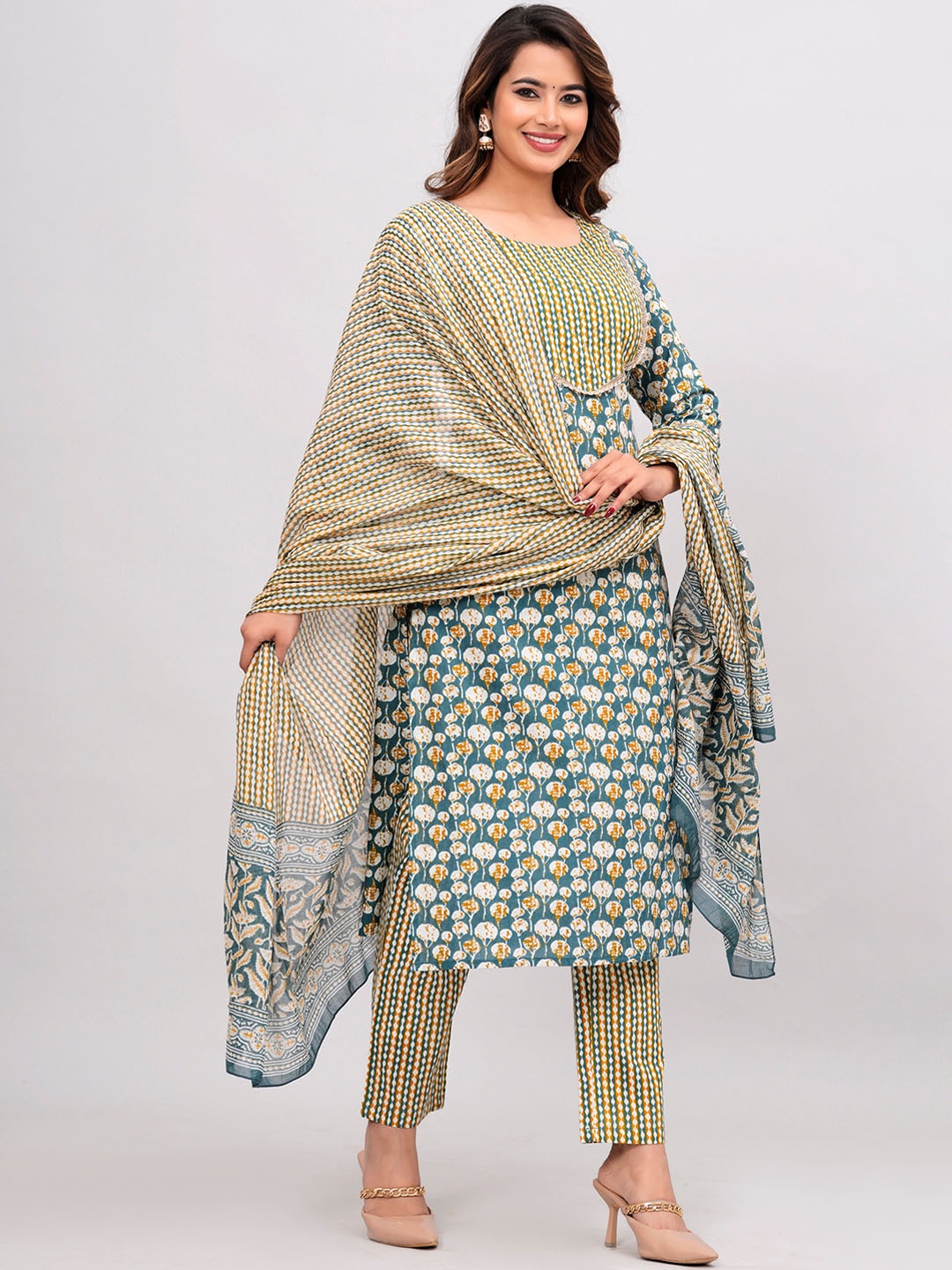 JAIPURI COLLECTION Ethnic Motifs Printed Pure Cotton Kurta with Trousers & Dupatta, Green
JAIPURI COLLECTION Ethnic Motifs Printed Pure Cotton Kurta with Trousers & Dupatta, Green