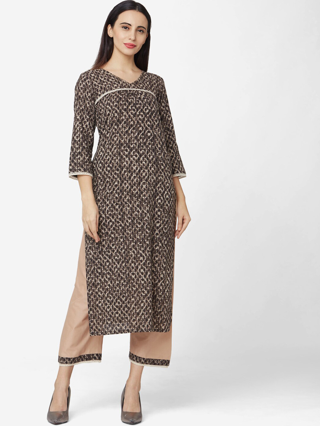Shaily Ethnic Motifs Printed V-Neck Regular Kurta With Palazzos, Brown 
Shaily Ethnic Motifs Printed V-Neck Regular Kurta With Palazzos, Brown