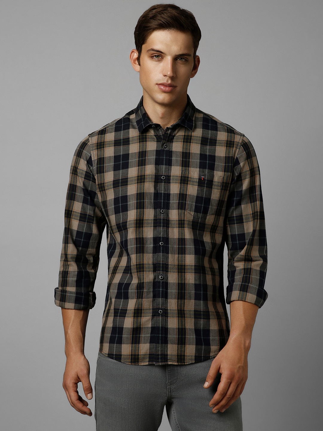 Louis Philippe Jeans Slim Fit Tartan Checks Spread Collar Long Sleeves Cotton Casual Shirt, Black
Louis Philippe Jeans Slim Fit Tartan Checks Spread Collar Long Sleeves Cotton Casual Shirt, Black