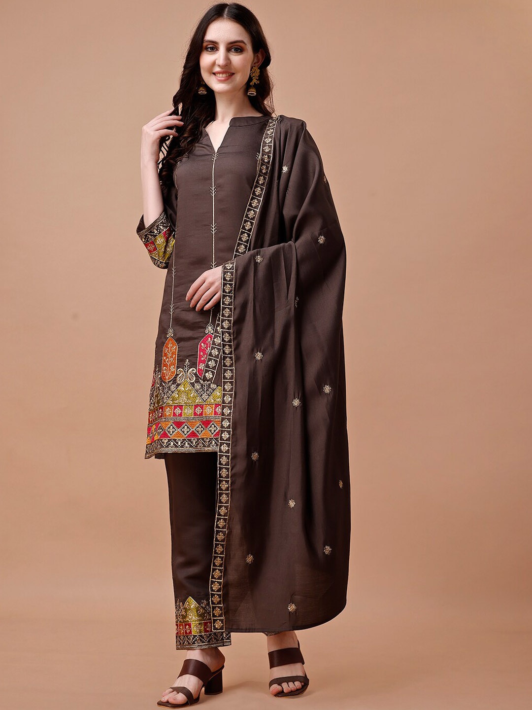 KALINI Ethnic Motifs Embroidered Regular Thread Work Kurta With Trousers & Dupatta, Brown
KALINI Ethnic Motifs Embroidered Regular Thread Work Kurta With Trousers & Dupatta, Brown