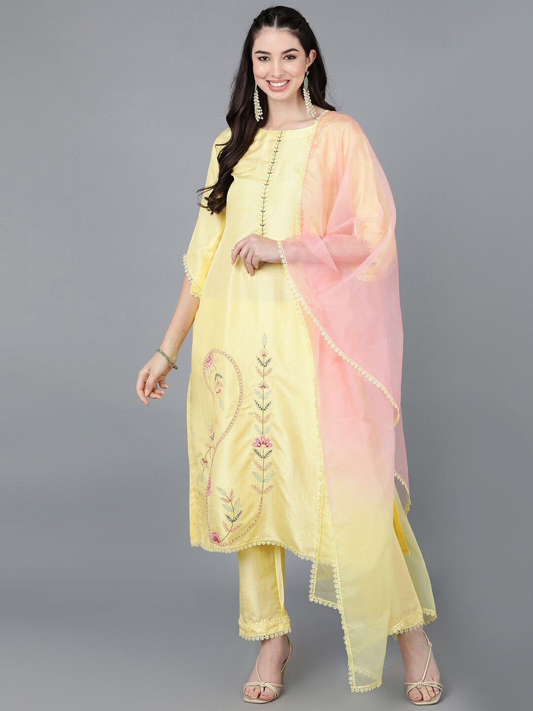 KALINI Women Ethnic Motifs Embroidered Regular Thread Work Kurta with Trousers & With Dupatta, Yellow
KALINI Women Ethnic Motifs Embroidered Regular Thread Work Kurta with Trousers & With Dupatta, Yellow