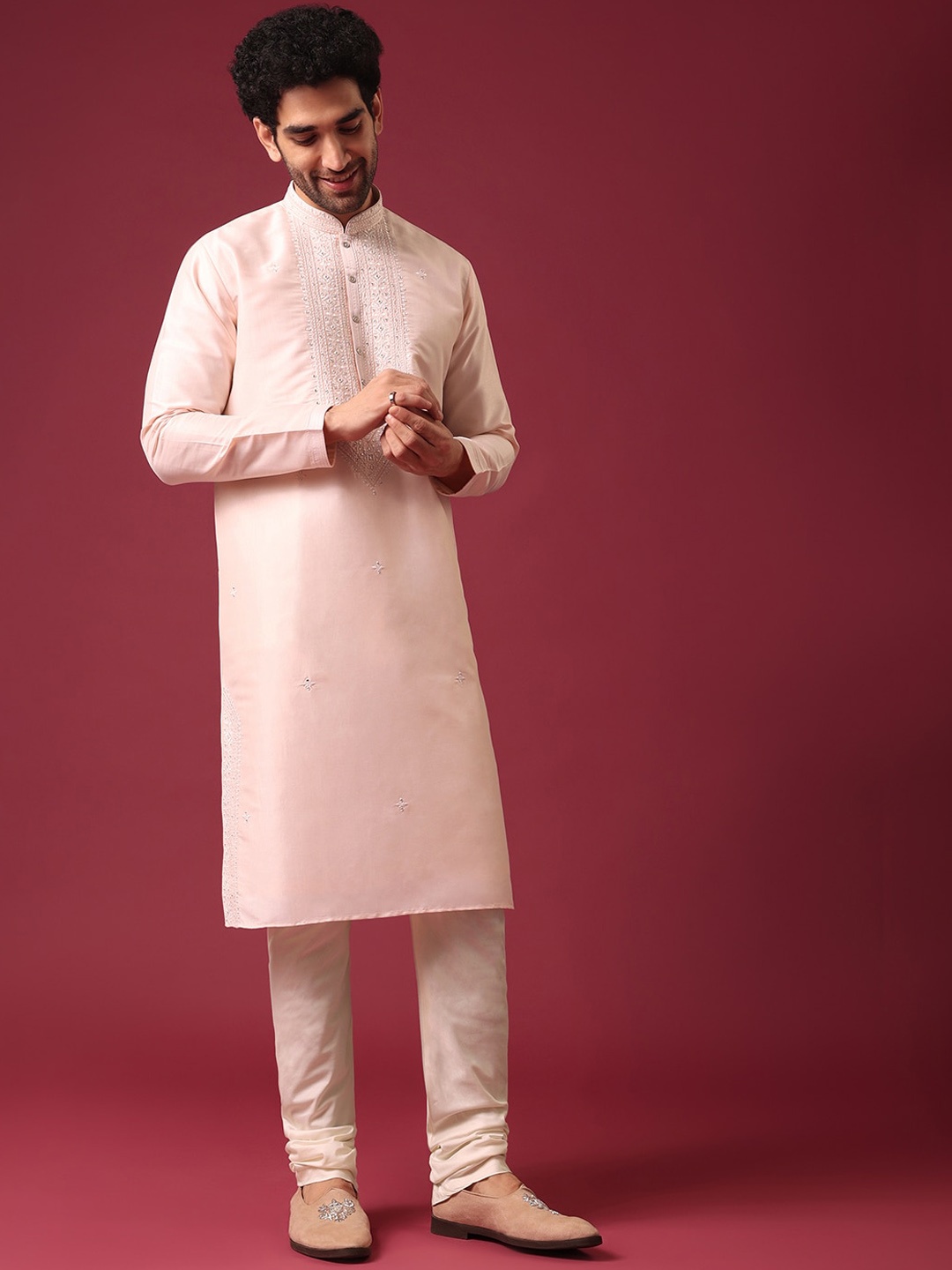 KALKI Fashion Floral Embroidered Mandarin Collar Pure Silk Kurta with Churidar, Peach
KALKI Fashion Floral Embroidered Mandarin Collar Pure Silk Kurta with Churidar, Peach