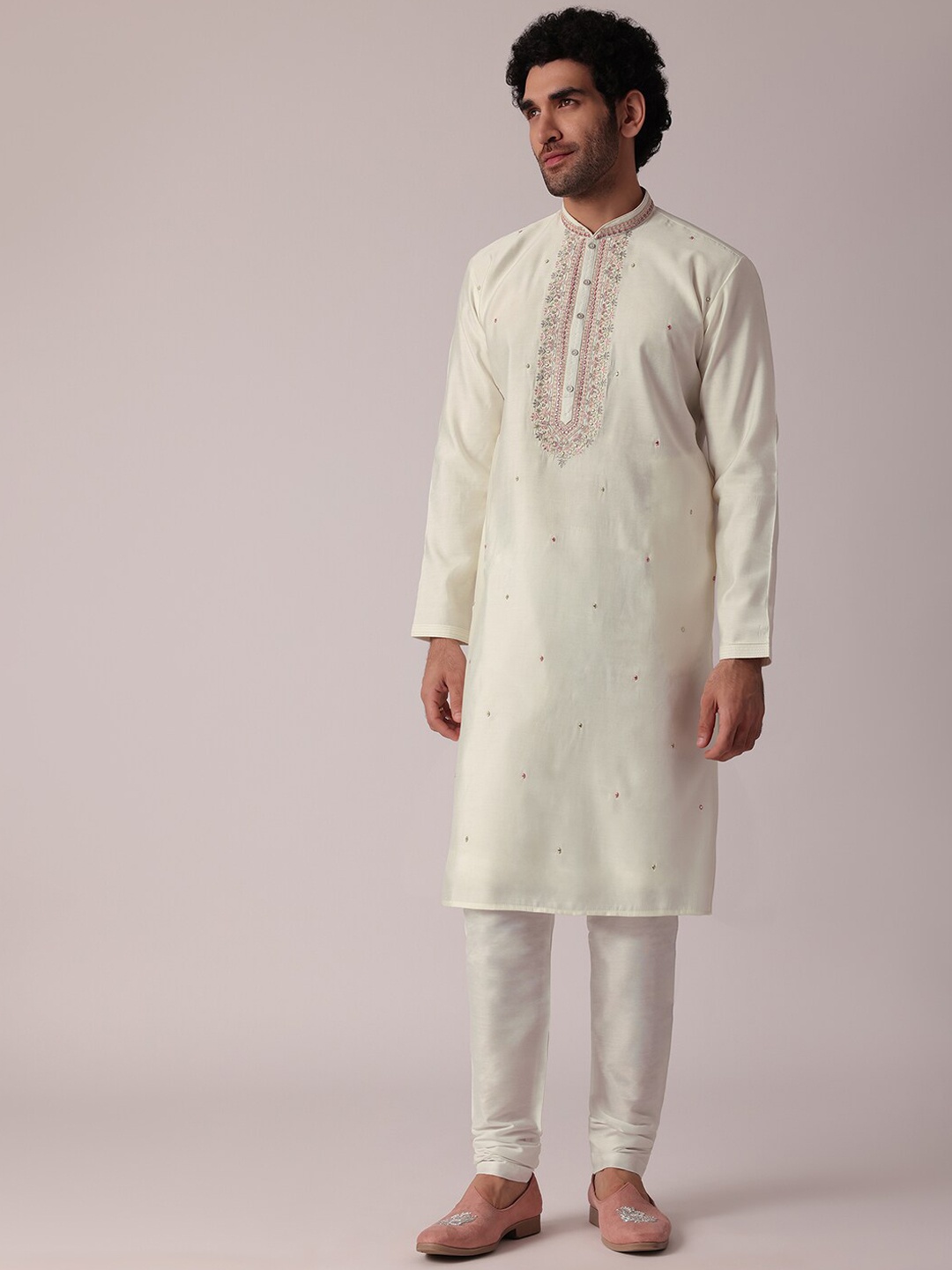KALKI Fashion Floral Embroidered Mandarin Collar Regular Thread Work Kurta With Trousers, White
KALKI Fashion Floral Embroidered Mandarin Collar Regular Thread Work Kurta With Trousers, White