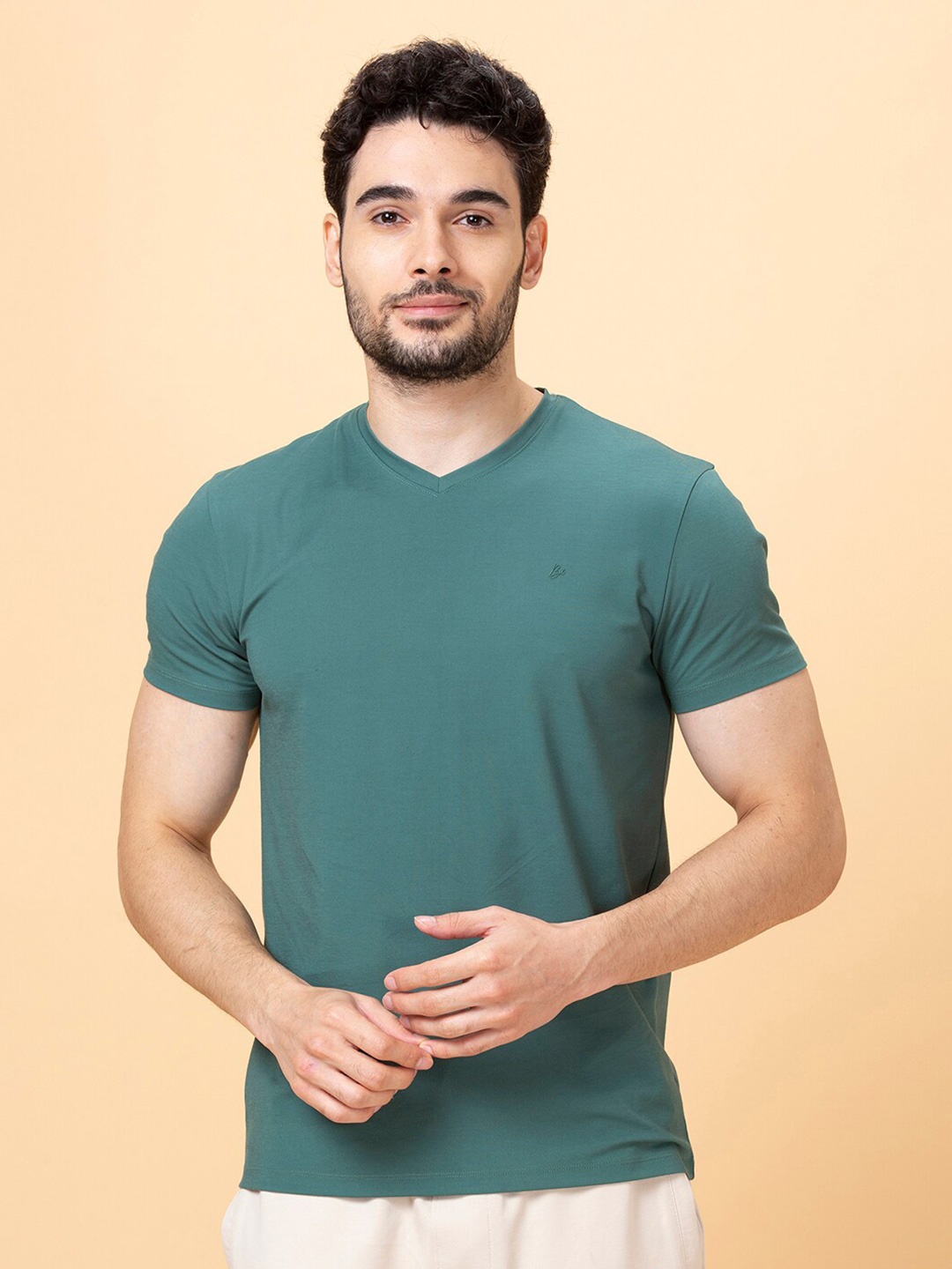 Being Human Cotton V-Neck Short Sleeves Regular Fit Pockets Casual T-shirt, Green
Being Human Cotton V-Neck Short Sleeves Regular Fit Pockets Casual T-shirt, Green