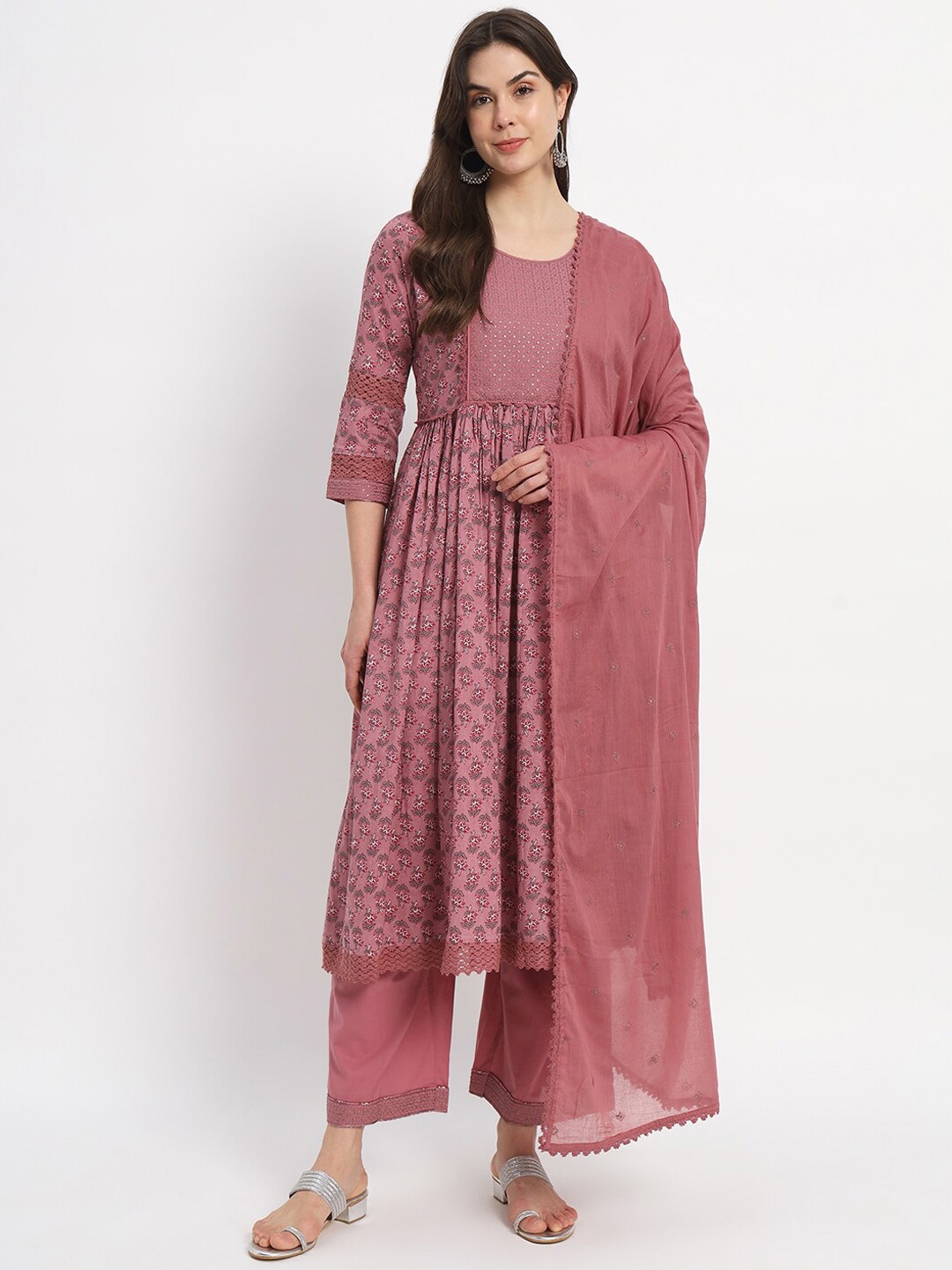 SALWAT Floral Printed Empire Sequinned Kurta With Palazzos & Dupatta, Mauve
SALWAT Floral Printed Empire Sequinned Kurta With Palazzos & Dupatta, Mauve