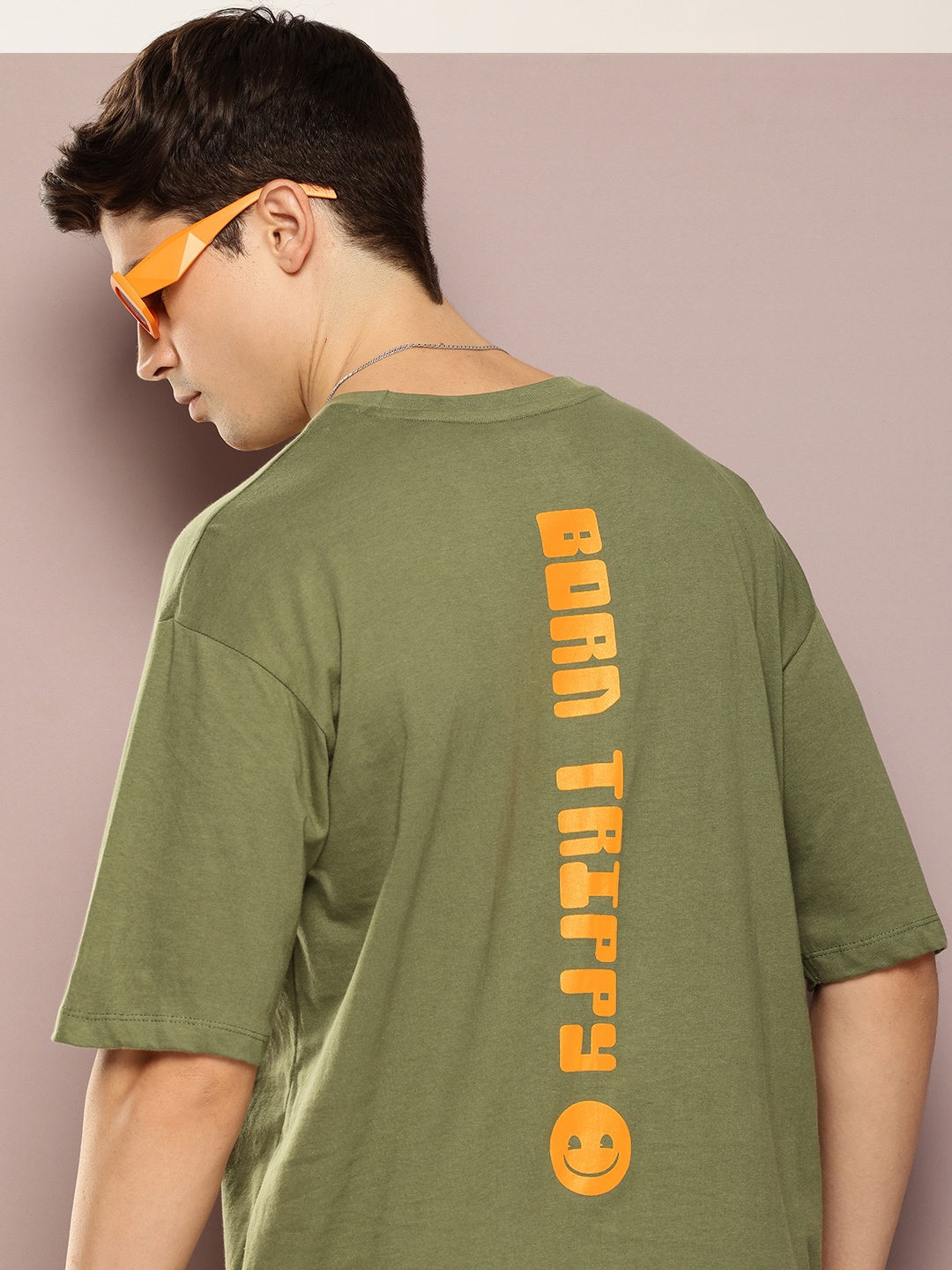 Kook N Keech Pure Cotton Typography Printed Drop-Shoulder Sleeves Oversized T-shirt, Olive
Kook N Keech Pure Cotton Typography Printed Drop-Shoulder Sleeves Oversized T-shirt, Olive