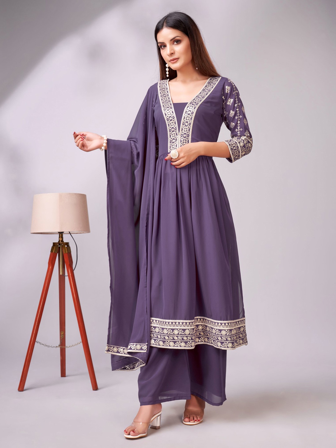 ZARIMO Ethnic Motifs Embroidered Sequinned Silk Georgette Kurta With Palazzos & Dupatta, Purple
ZARIMO Ethnic Motifs Embroidered Sequinned Silk Georgette Kurta With Palazzos & Dupatta, Purple
