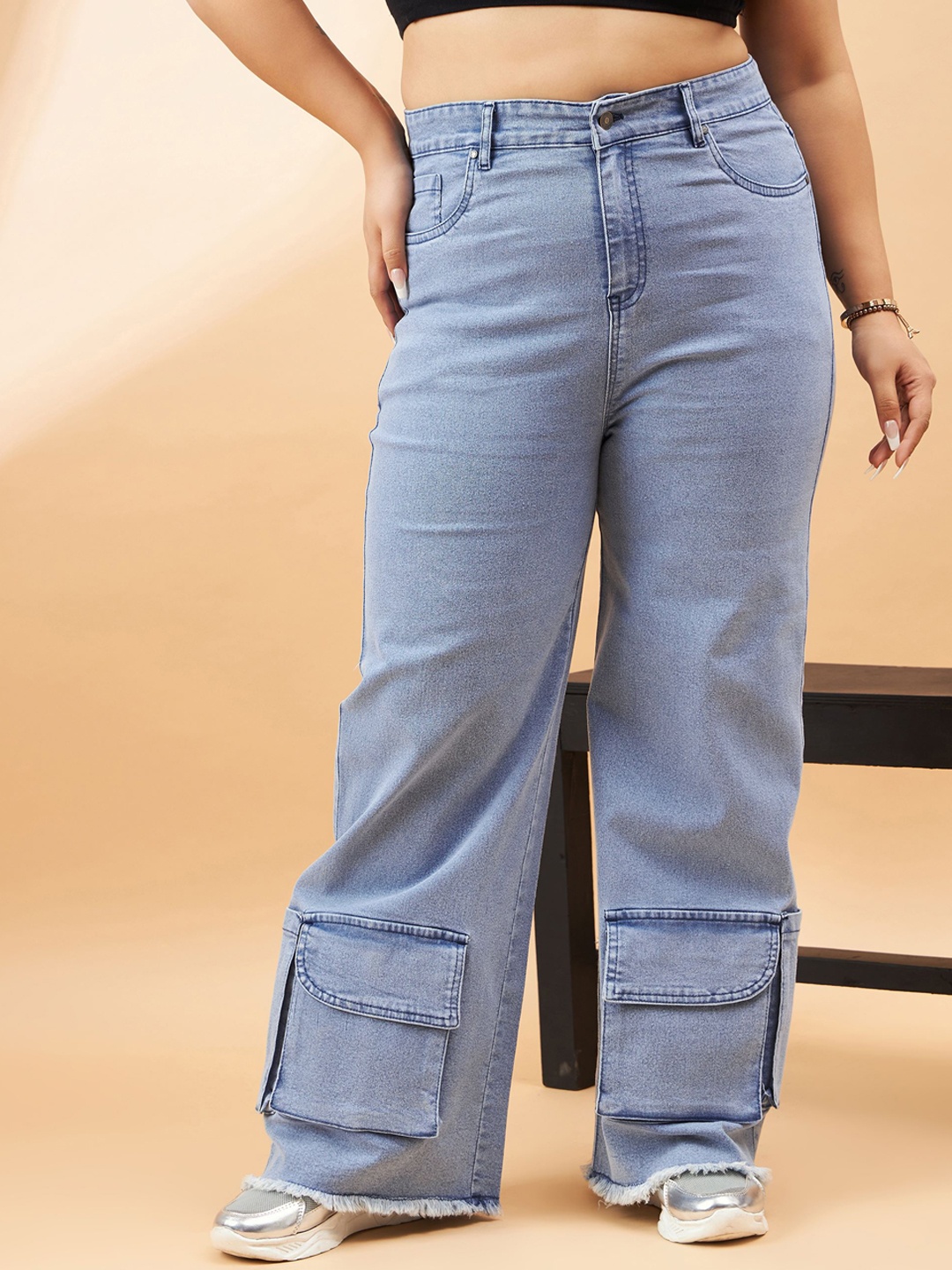 SASSAFRAS Curve Women Plus Size Comfort High-Rise Light Fade Stretchable Jeans, Blue
SASSAFRAS Curve Women Plus Size Comfort High-Rise Light Fade Stretchable Jeans, Blue