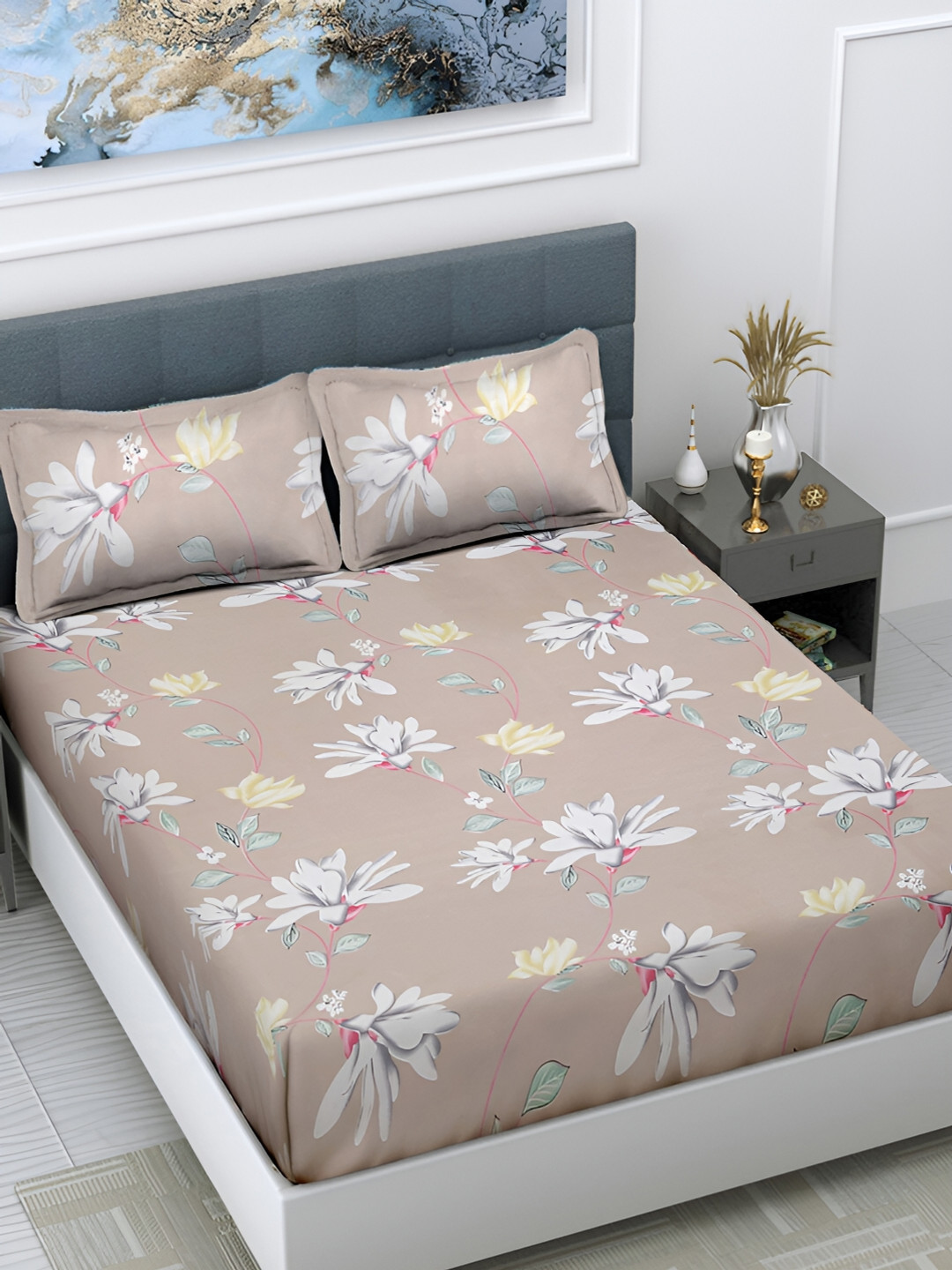 FABINALIV Beige & White Floral Print 300 TC Super King Size Bedsheet with 2 Pillow Covers
FABINALIV Beige & White Floral Print 300 TC Super King Size Bedsheet with 2 Pillow Covers