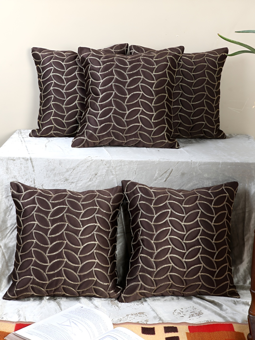MFD HOME FURNISHING Coffee Brown & Gold-Toned 5 Pieces Floral Satin Square Cushion Covers
MFD HOME FURNISHING Coffee Brown & Gold-Toned 5 Pieces Floral Satin Square Cushion Covers
