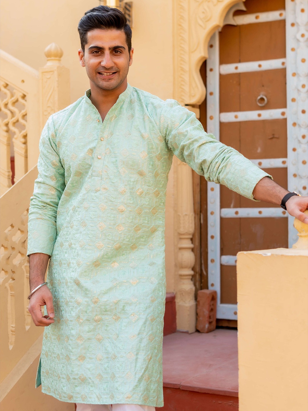 Shasak Ethnic Motifs Embroidered Mandarin Collar Sequinned Straight Kurta, Sea green
Shasak Ethnic Motifs Embroidered Mandarin Collar Sequinned Straight Kurta, Sea green