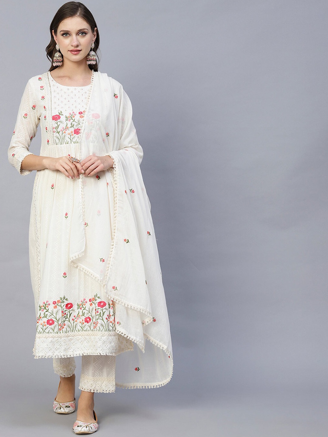 CaniBani Ethnic Motifs Embroidered Straight Thread Work Kurta With Trousers & Dupatta, White
CaniBani Ethnic Motifs Embroidered Straight Thread Work Kurta With Trousers & Dupatta, White