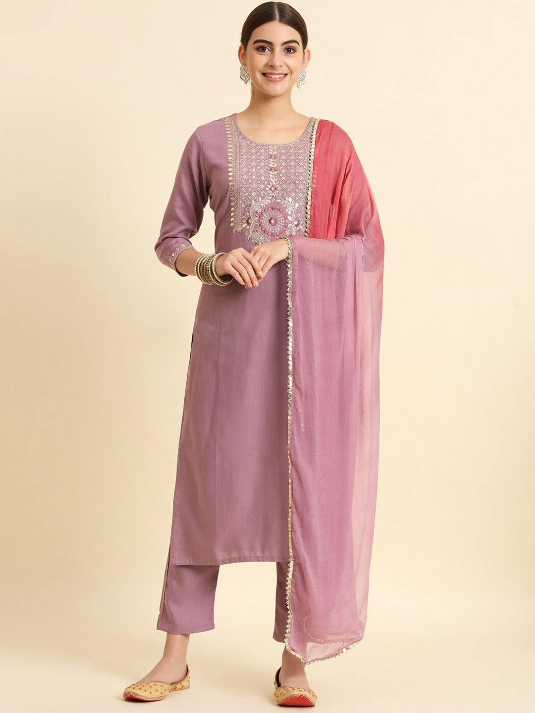 THE52 Ethnic Motifs Yoke Design Regular Thread Work Kurta With Trousers & Dupatta, Pink
THE52 Ethnic Motifs Yoke Design Regular Thread Work Kurta With Trousers & Dupatta, Pink
