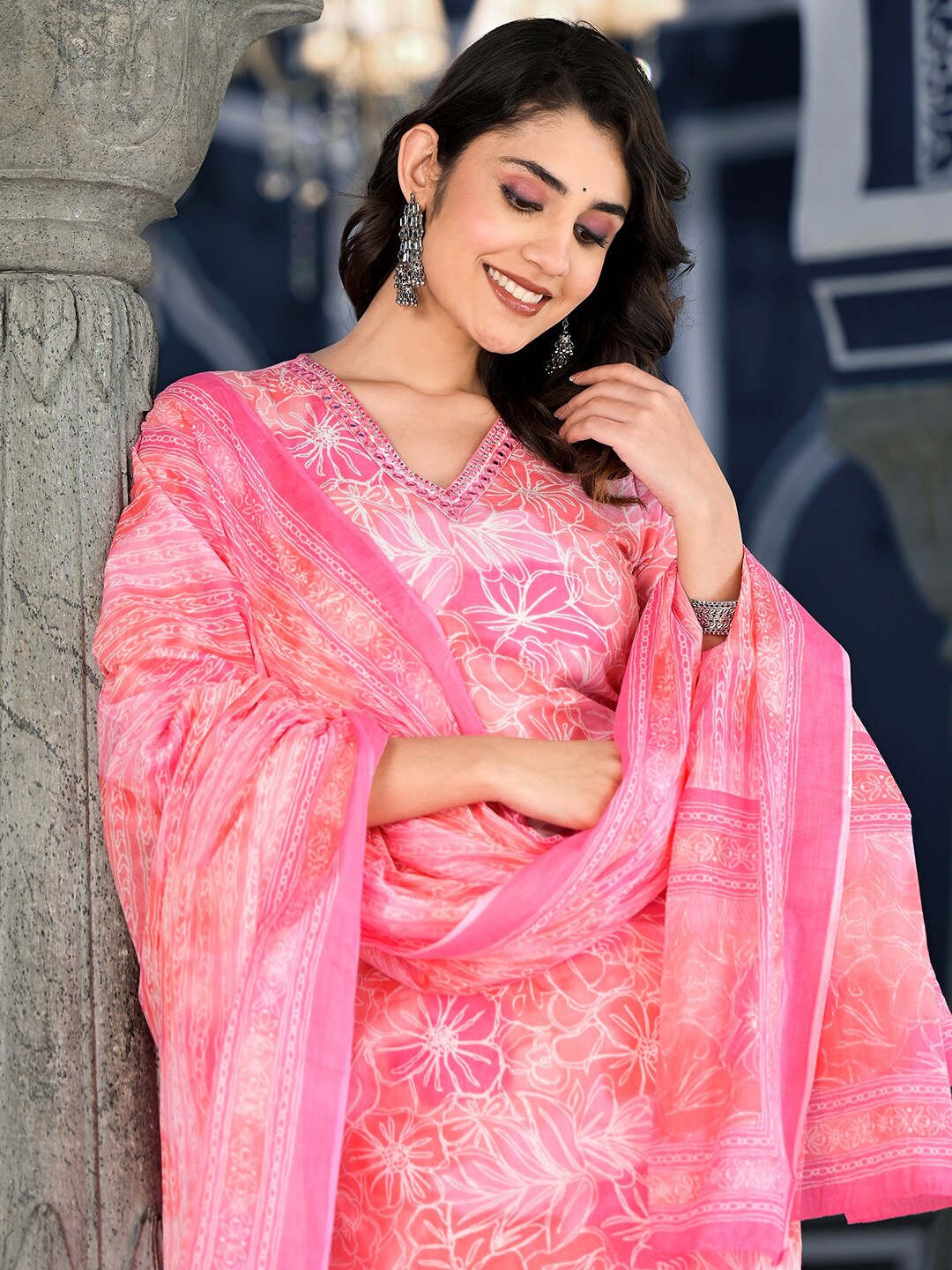 Sangria Floral Printed Embroidered Pure Cotton Straight Kurta With Trouser & Dupatta, Pink
Sangria Floral Printed Embroidered Pure Cotton Straight Kurta With Trouser & Dupatta, Pink