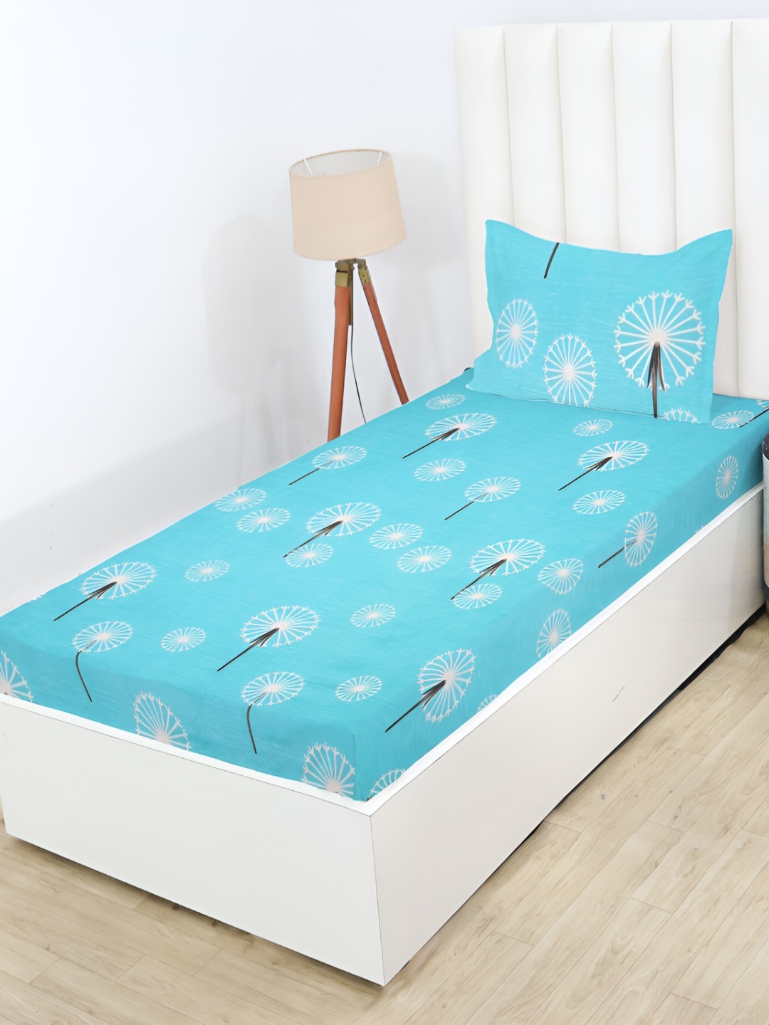 RD TREND Turquoise Blue Floral Cotton 210 TC Fitted Single Bedsheet With 1 Pillow Cover
RD TREND Turquoise Blue Floral Cotton 210 TC Fitted Single Bedsheet With 1 Pillow Cover