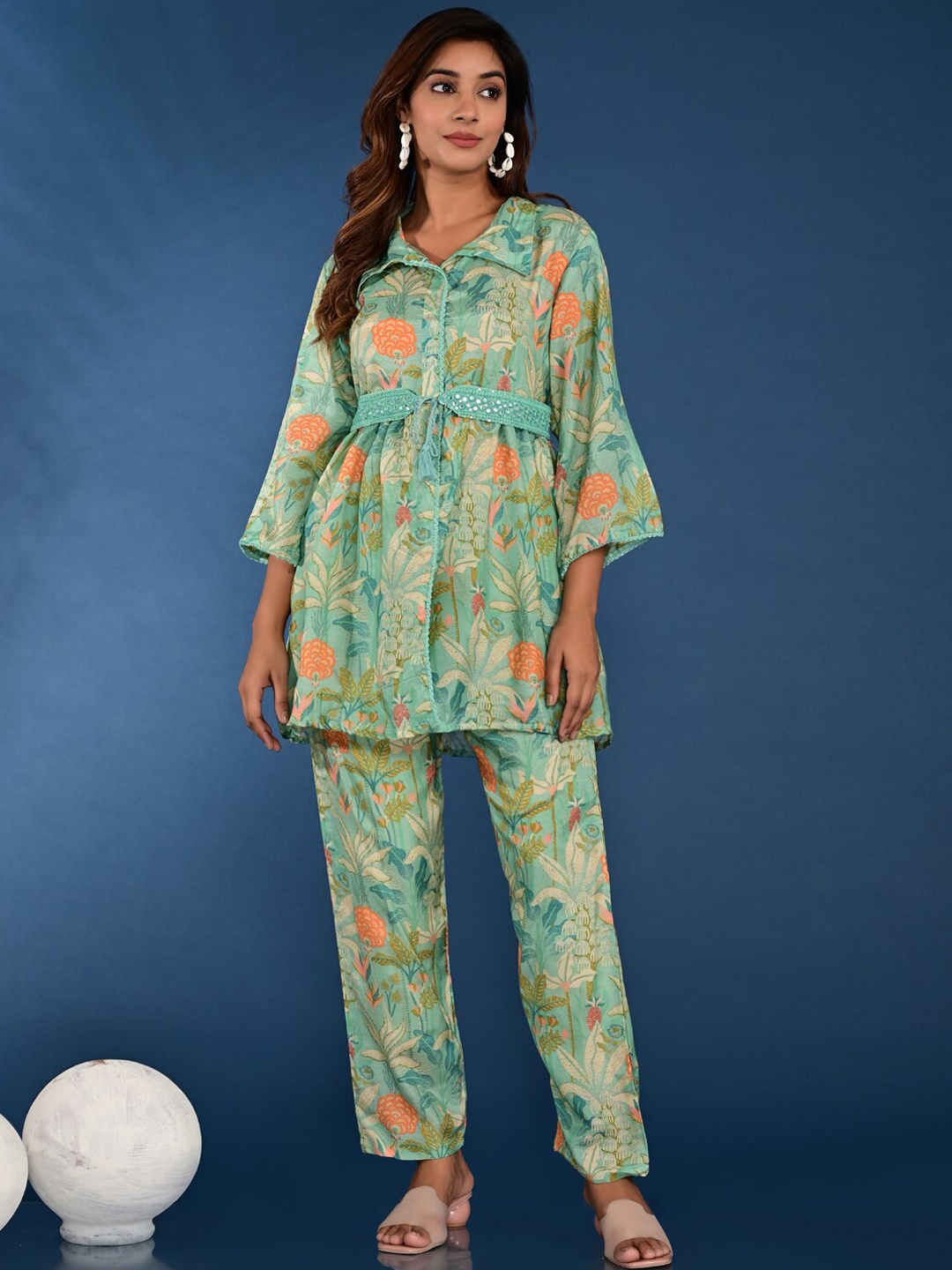 Readiprint Fashions Floral Printed Shirt Collar Pure Silk Tunic & Trousers, Green
Readiprint Fashions Floral Printed Shirt Collar Pure Silk Tunic & Trousers, Green